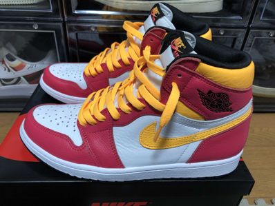 Nike Air Jordan 1 High OG "Light Fusion Red"