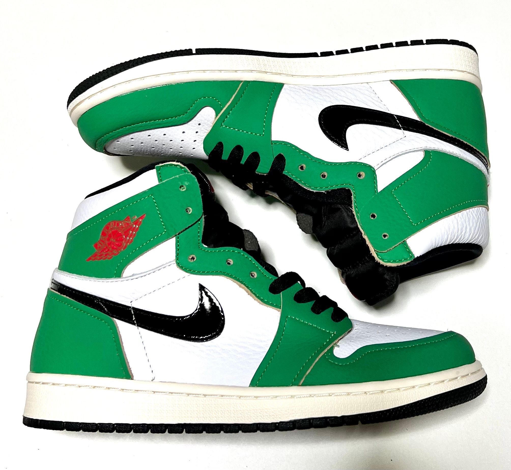 Nike Women's Air Jordan 1 High OG "Lucky Green/White-Sail-Black"