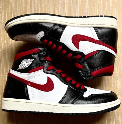 Nike Air Jordan 1 Retro High "Black/White/Sail/Gym Red"