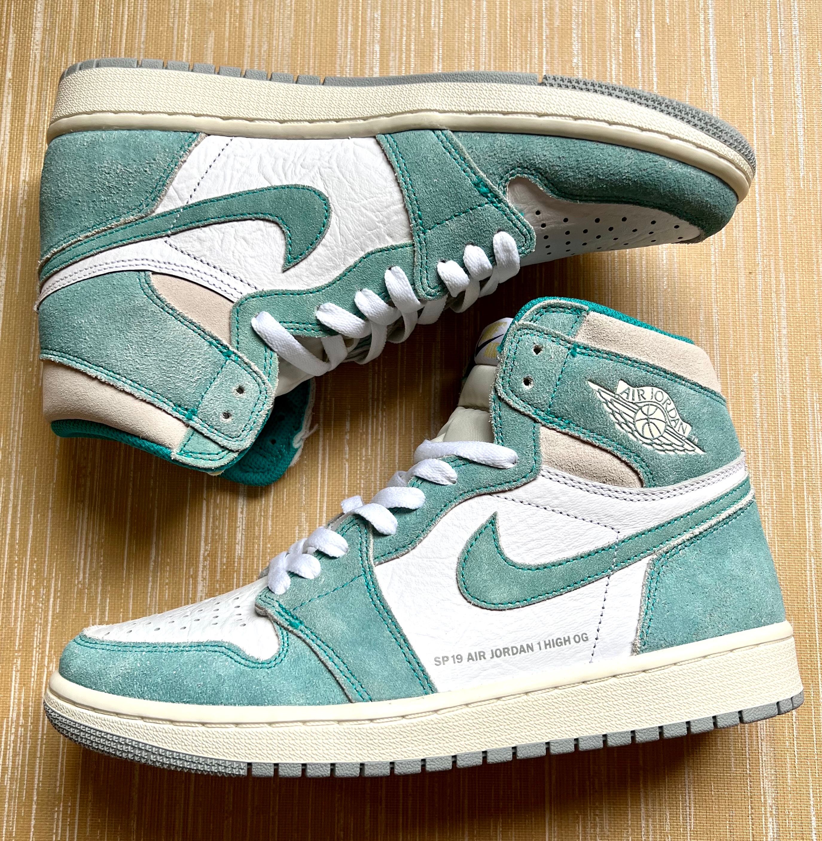 Nike Air Jordan 1 Retro High OG "Turbo Green"