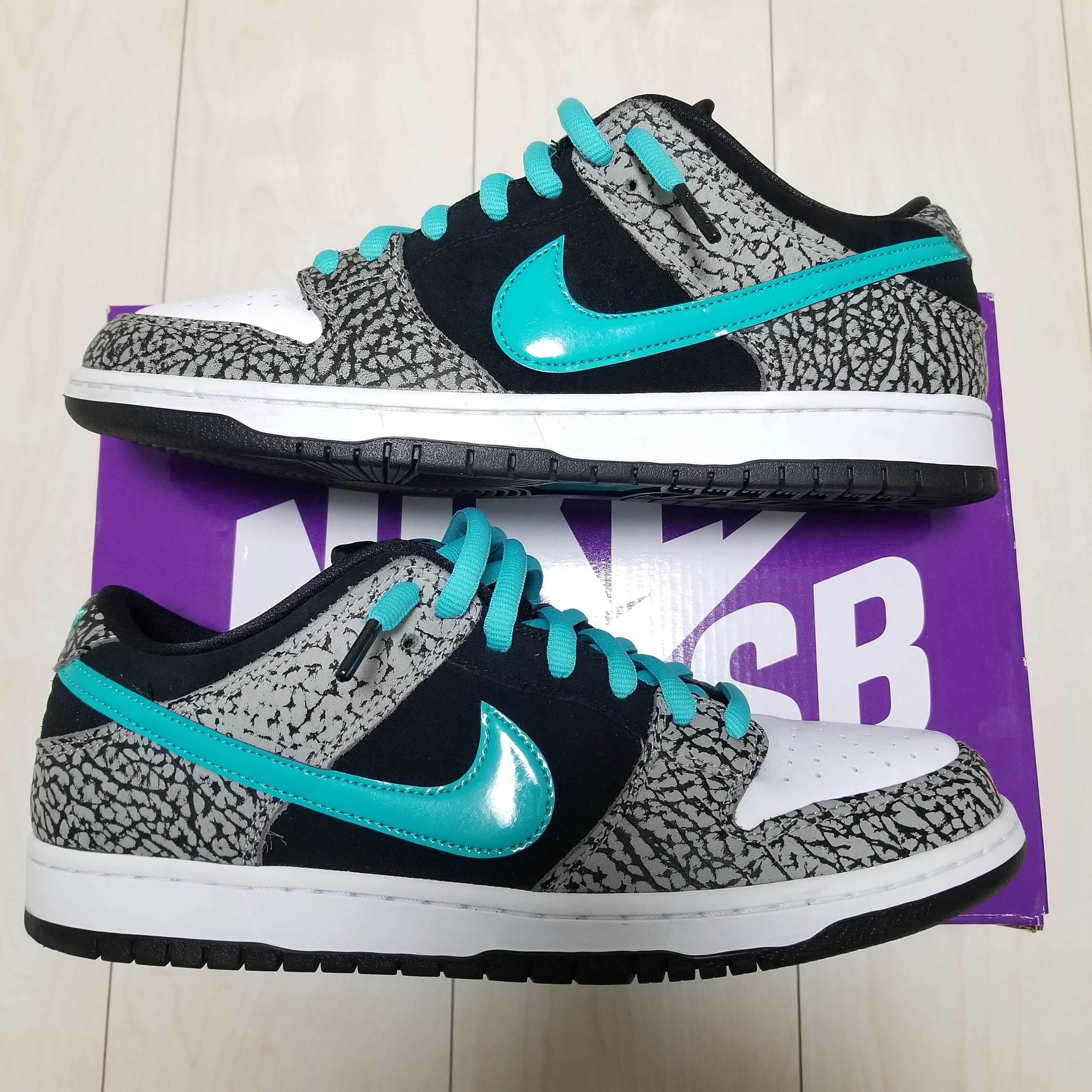 Nike SB Dunk Low "Elephant/Safari"