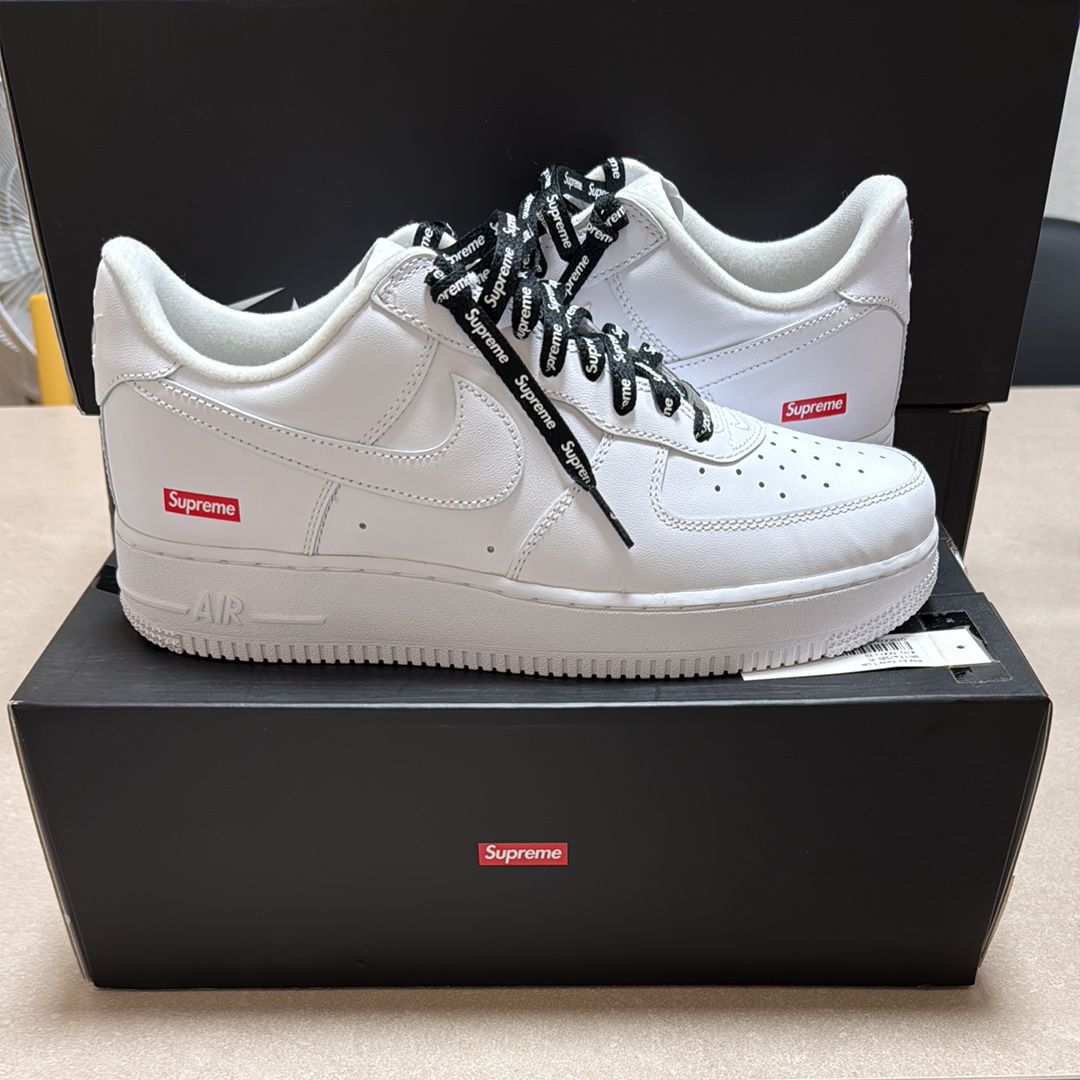 Supreme × Nike Air Force 1 Low "White"
