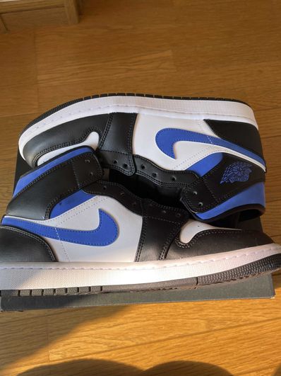 Nike Air Jordan 1 Mid "Royal"