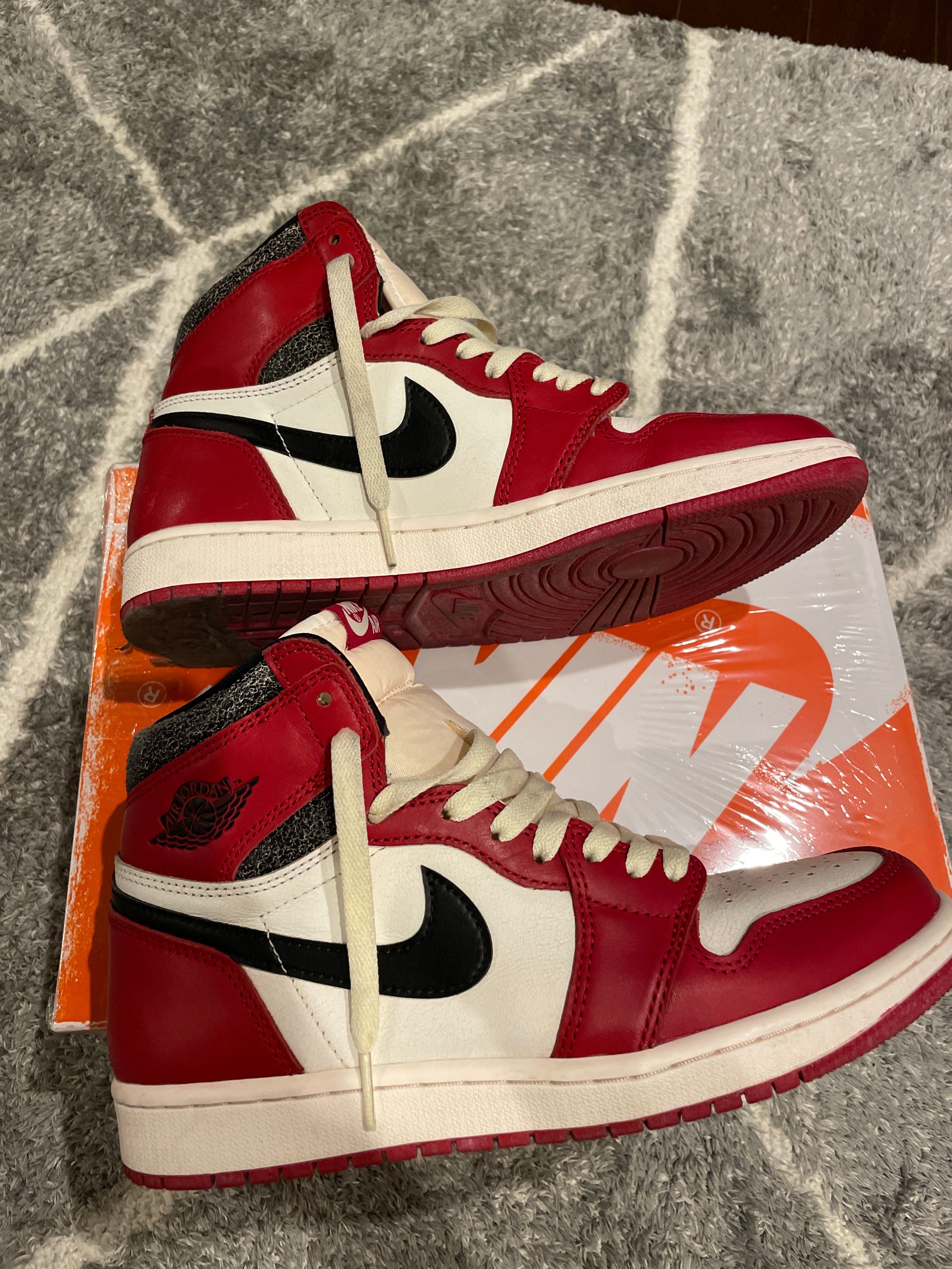 Nike Air Jordan 1 High OG "Lost & Found/Chicago"