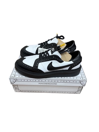 PEACEMINUSONE × Nike Kwondo 1 "Black and White" / G-DRAGON