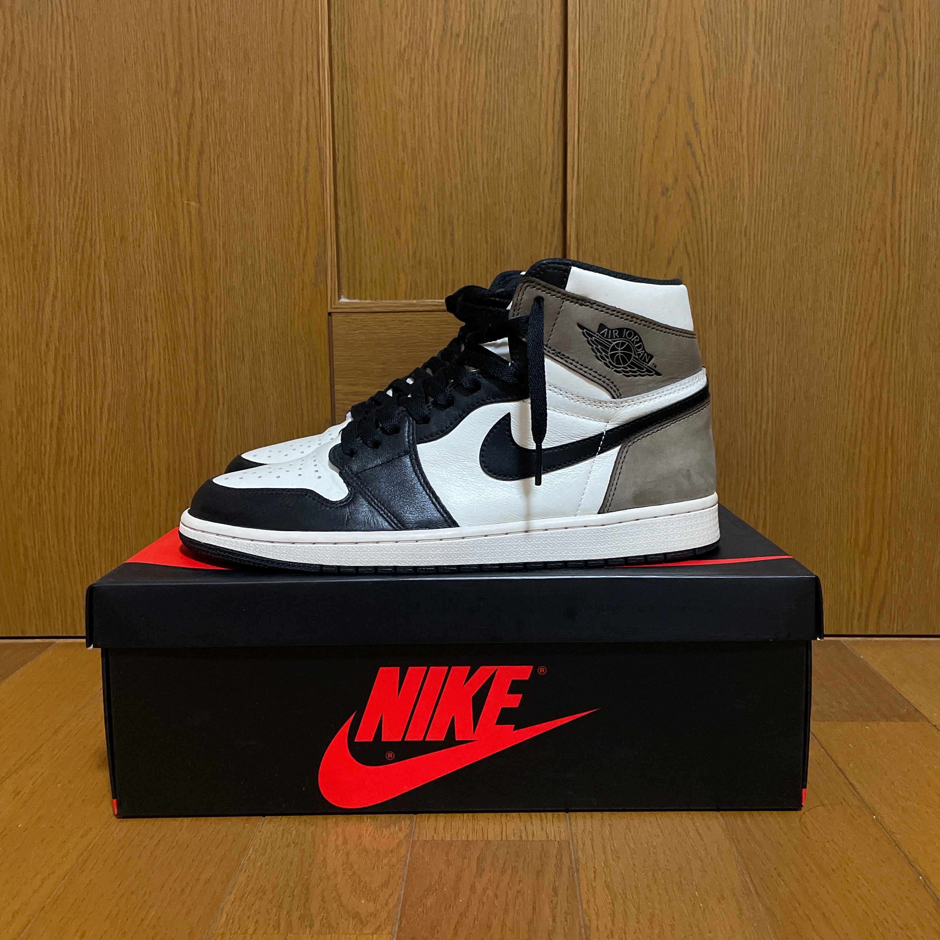 Nike Air Jordan 1 High ダークモカ26cm スニダン購入品 Nike Air Jordan 1 High OG 