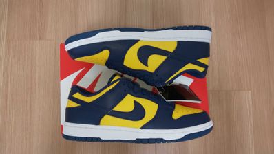 Nike Dunk Low "Michigan"