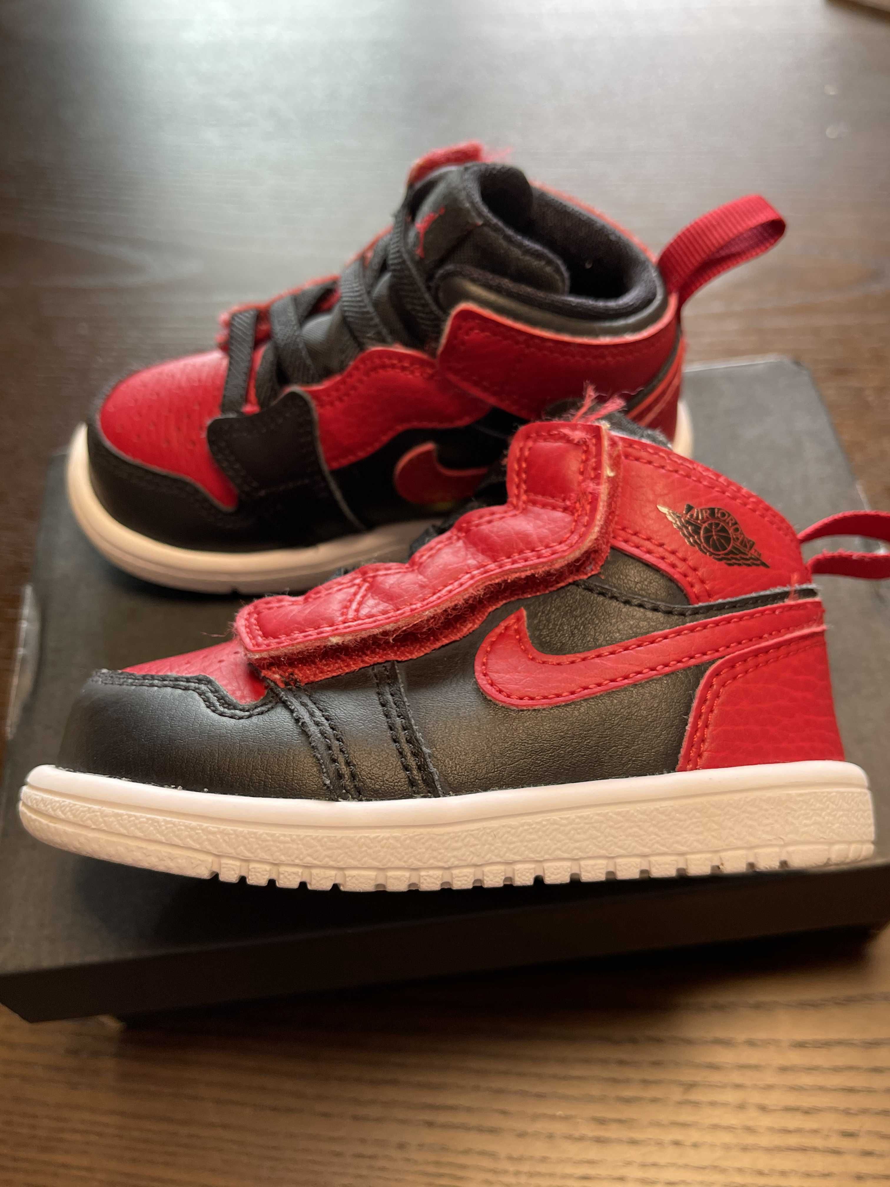 Nike TD Air Jordan 1 Mid "Bred"