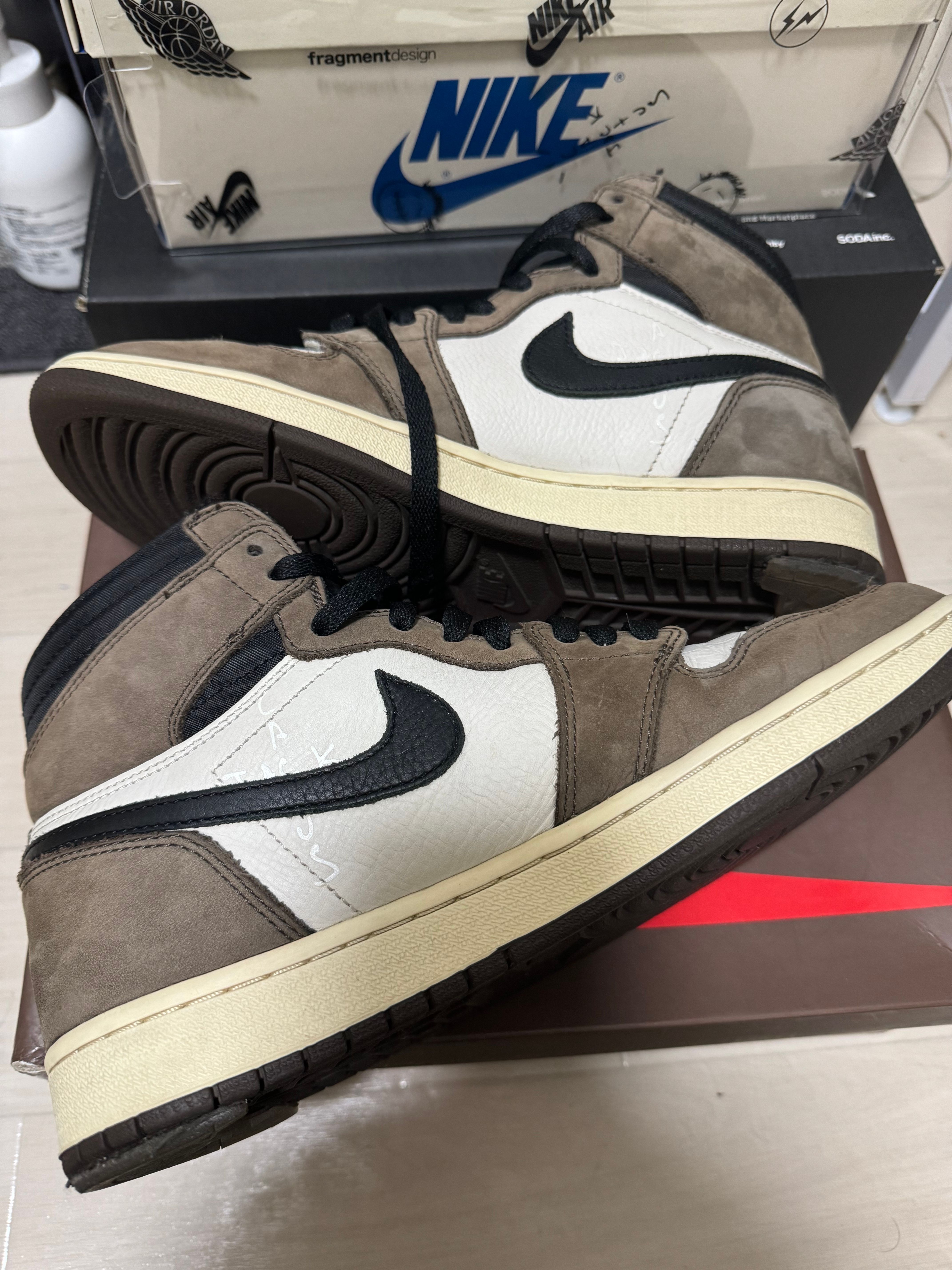 Travis Scott × Nike Air Jordan 1 Retro High OG TS SP "Sail/Dark Mocha"