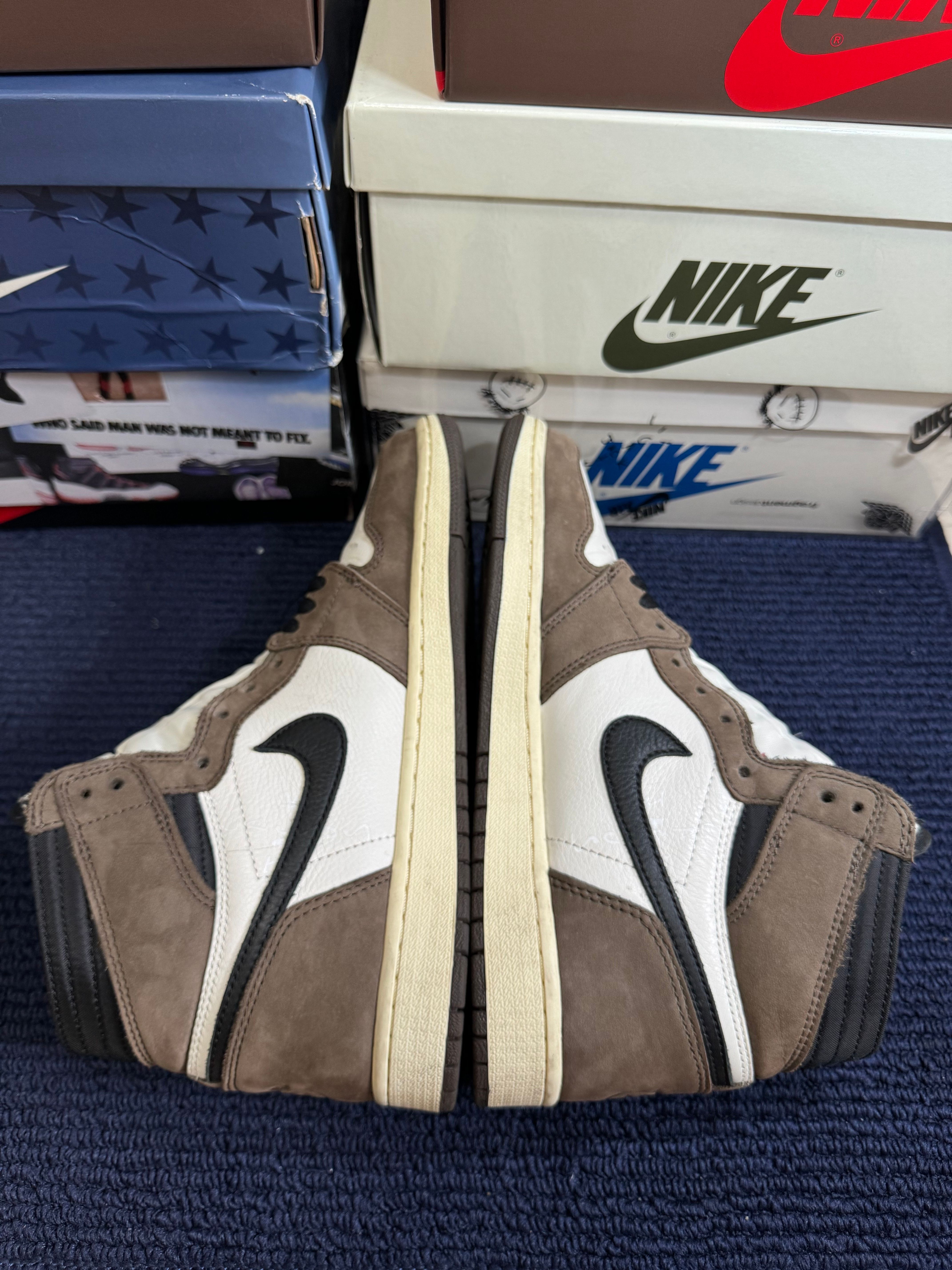 Travis Scott × Nike Air Jordan 1 Retro High OG TS SP "Sail/Dark Mocha"
