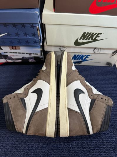 Travis Scott × Nike Air Jordan 1 Retro High OG TS SP "Sail/Dark Mocha"