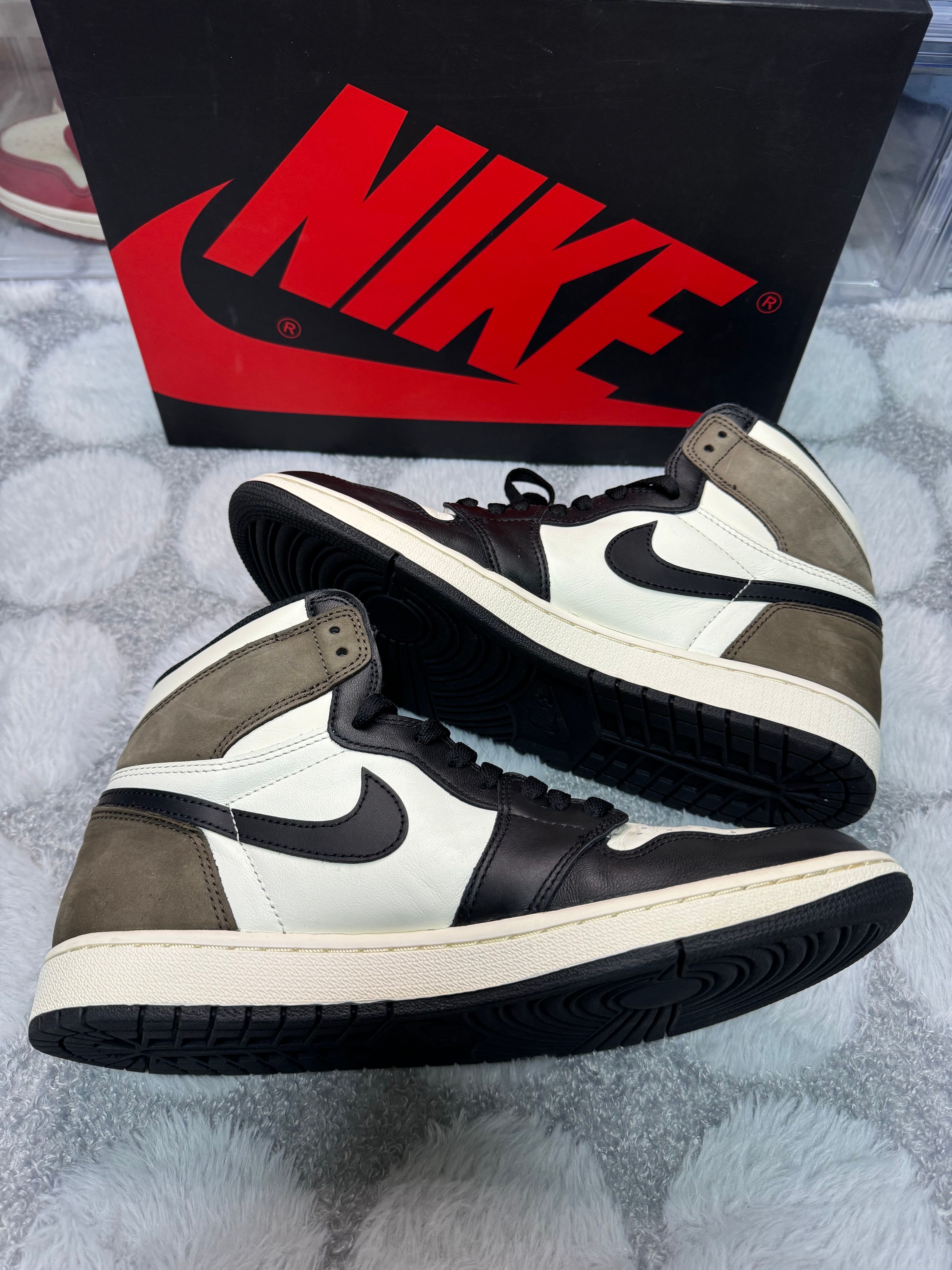 Nike Air Jordan 1 High OG "Sail/Dark Mocha/Black"