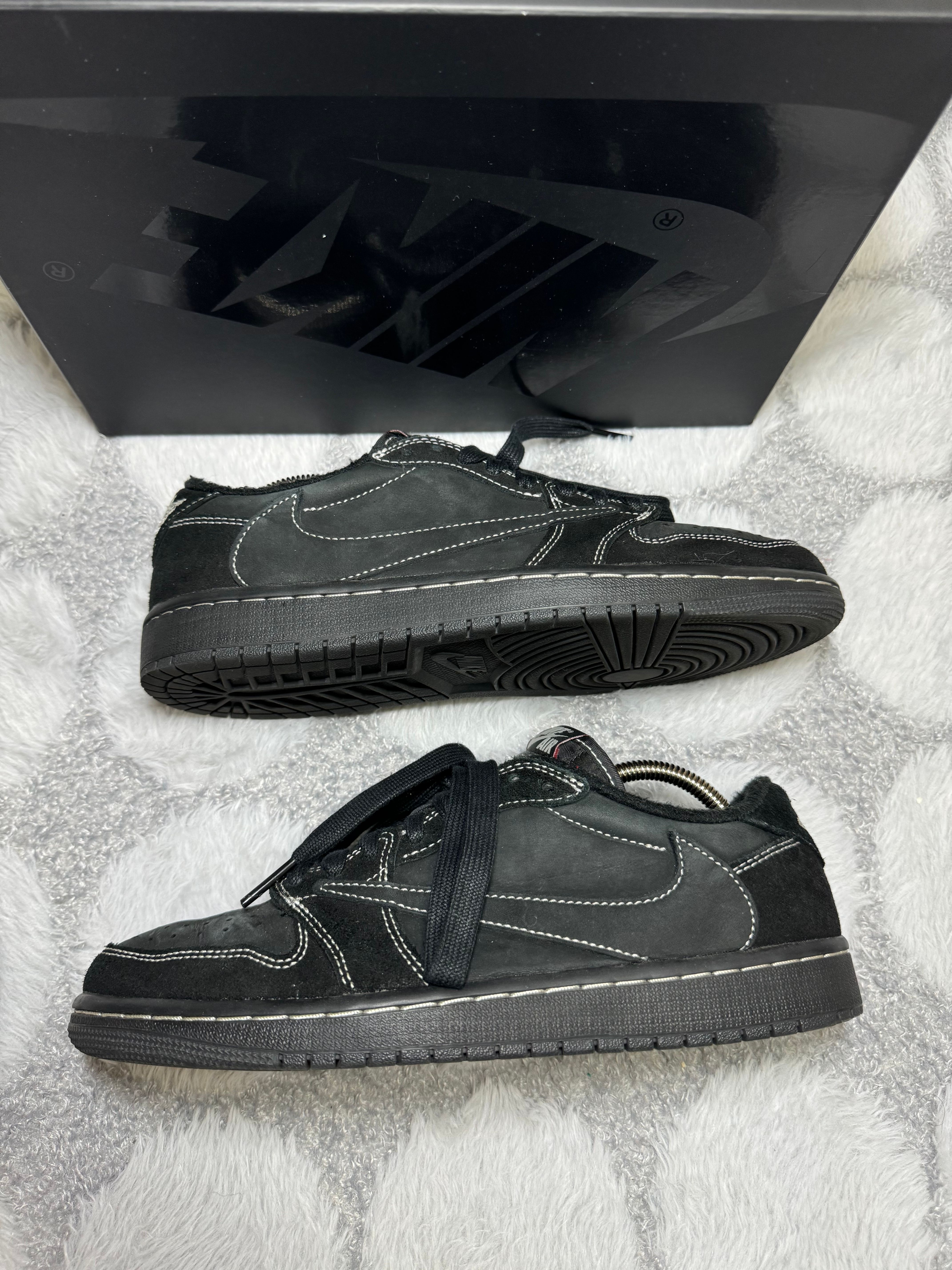 Travis Scott × Nike Air Jordan 1 Low OG SP "Black Phantom"