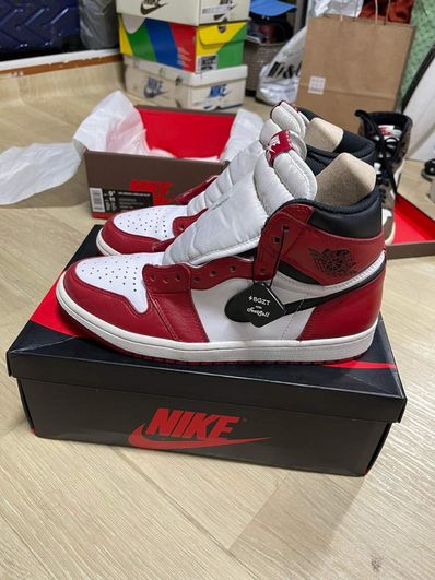 Nike Air Jordan 1 Retro High "Chicago" (2015)