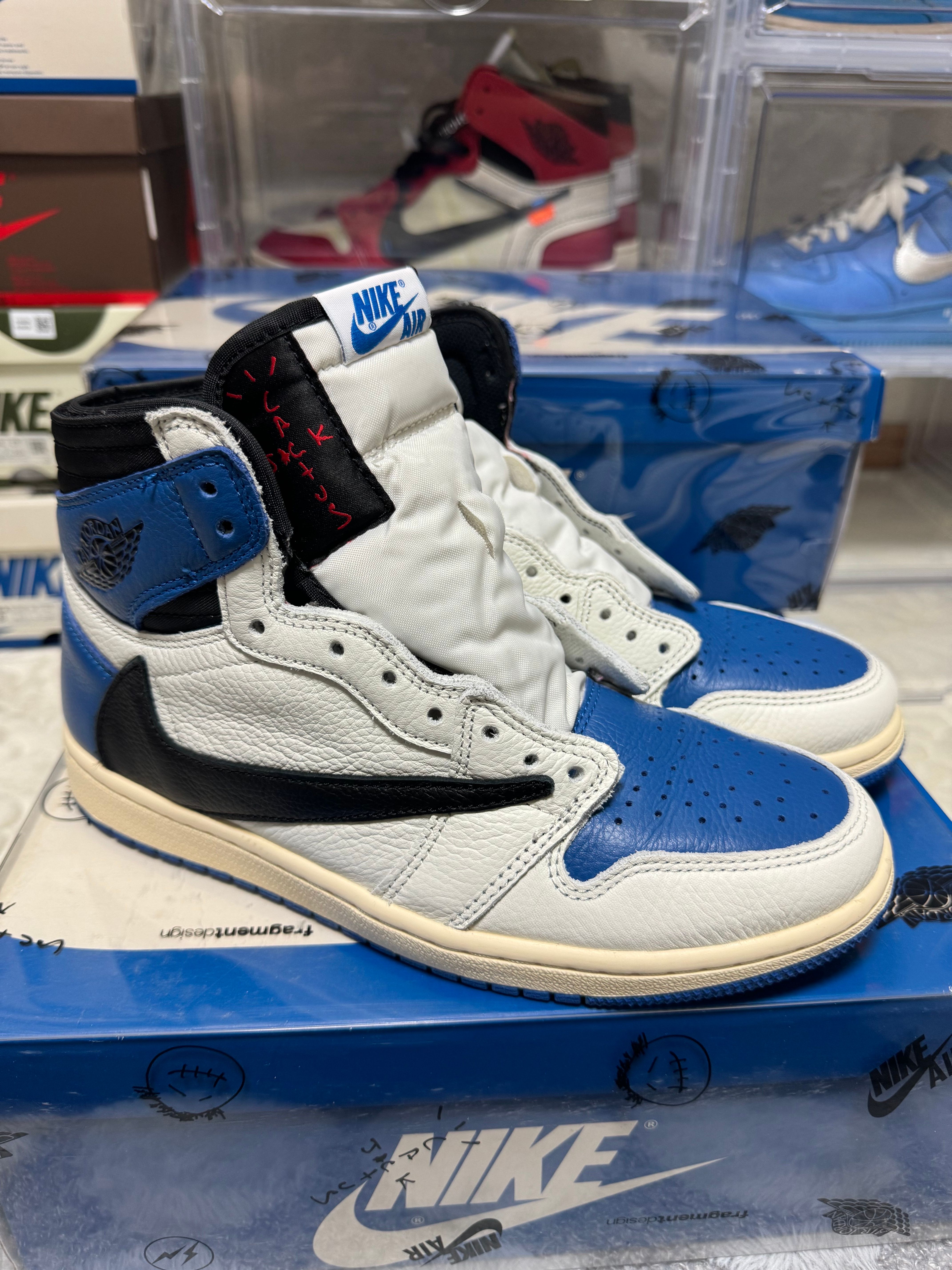 Travis Scott × fragment design × Nike Air Jordan 1 Retro High OG SP "Military Blue"