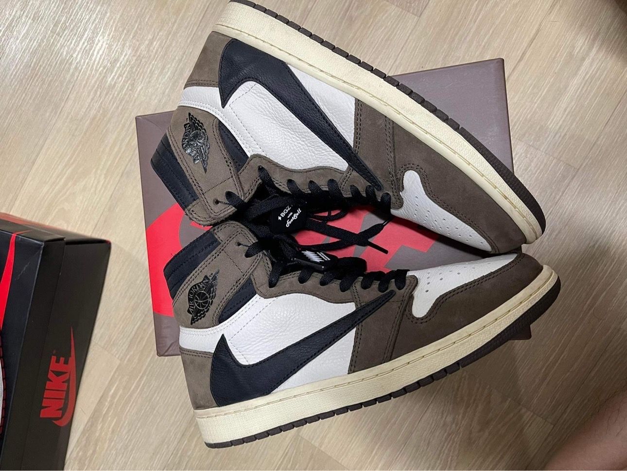Travis Scott × Nike Air Jordan 1 Retro High OG TS SP "Sail/Dark Mocha"