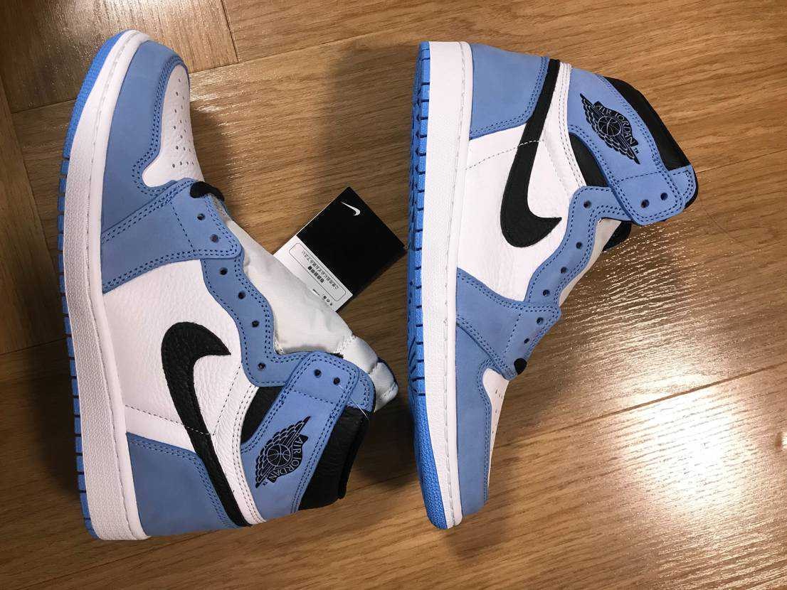 Nike Air Jordan 1 High OG "University Blue"