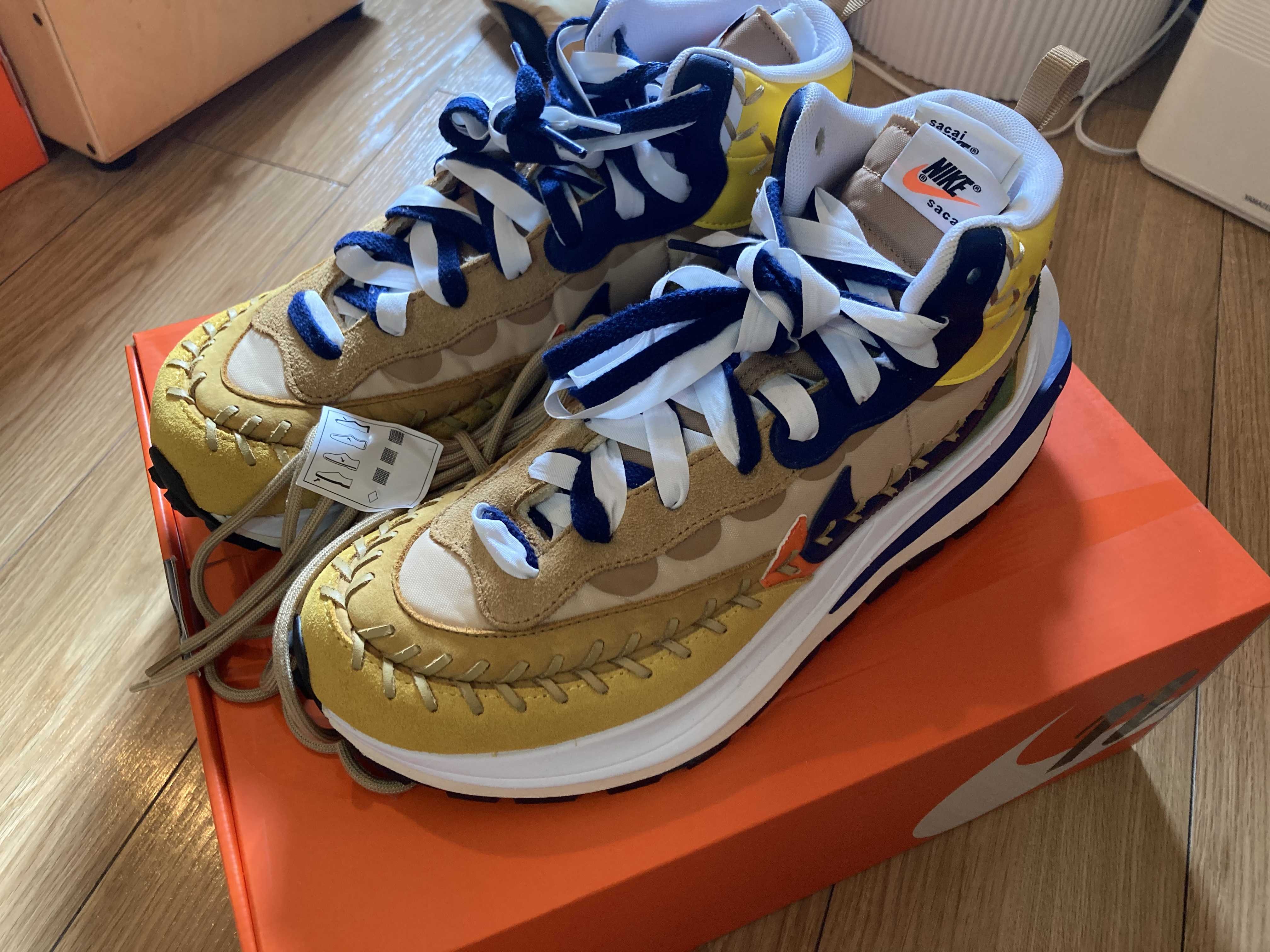 Jean-Paul Gaultier × sacai × Nike VaporWaffle "Sesame/Multi Color"