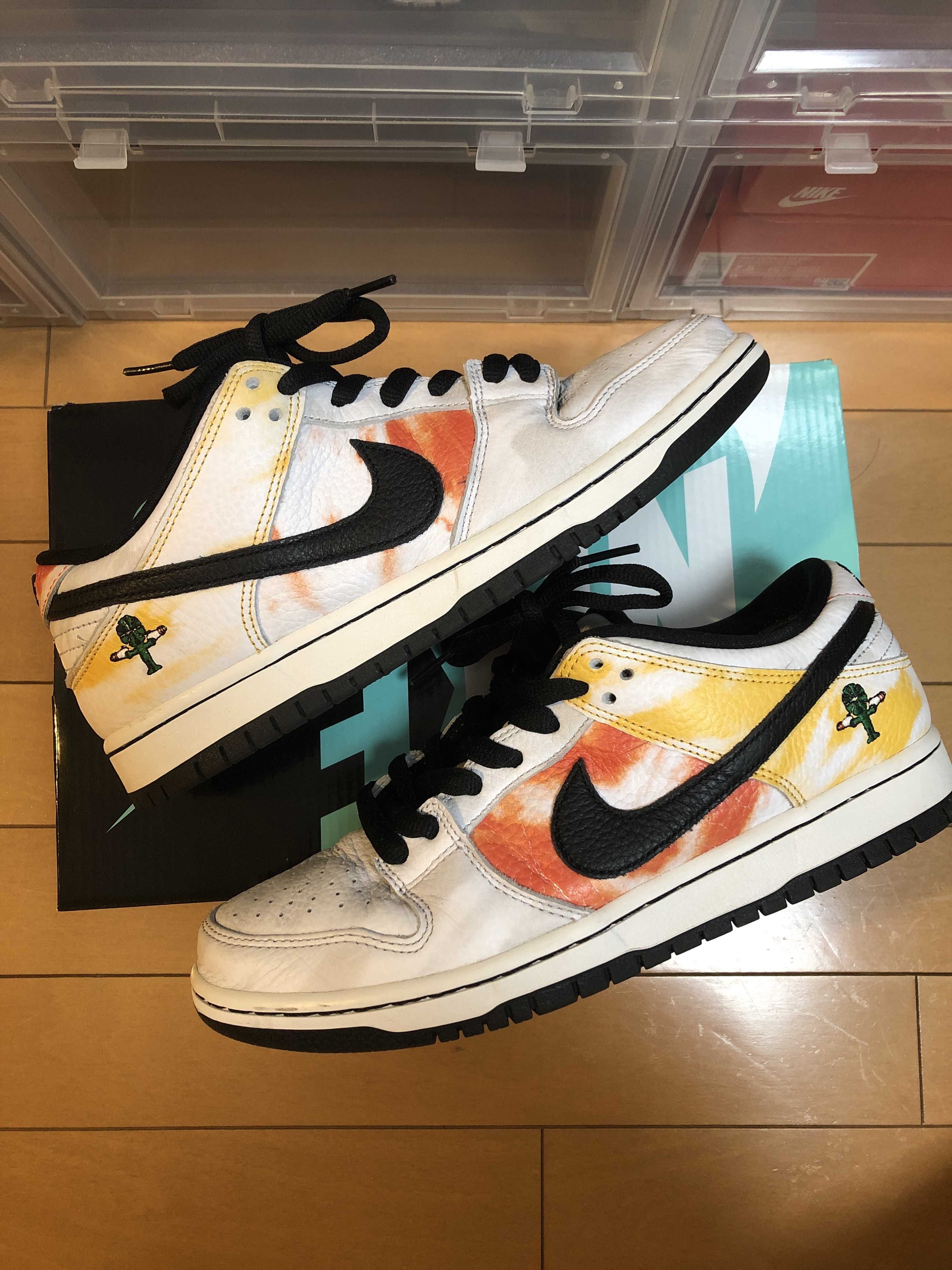 Nike SB Dunk Low "Raygun Tie-Dye/White"