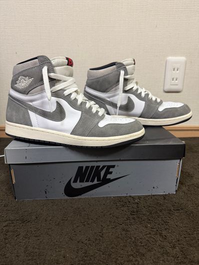 Nike Air Jordan 1 Retro High OG "Black and Smoke Grey"