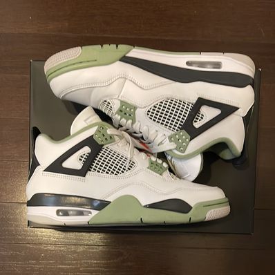 Nike Women's Air Jordan 4 "Oil Green"