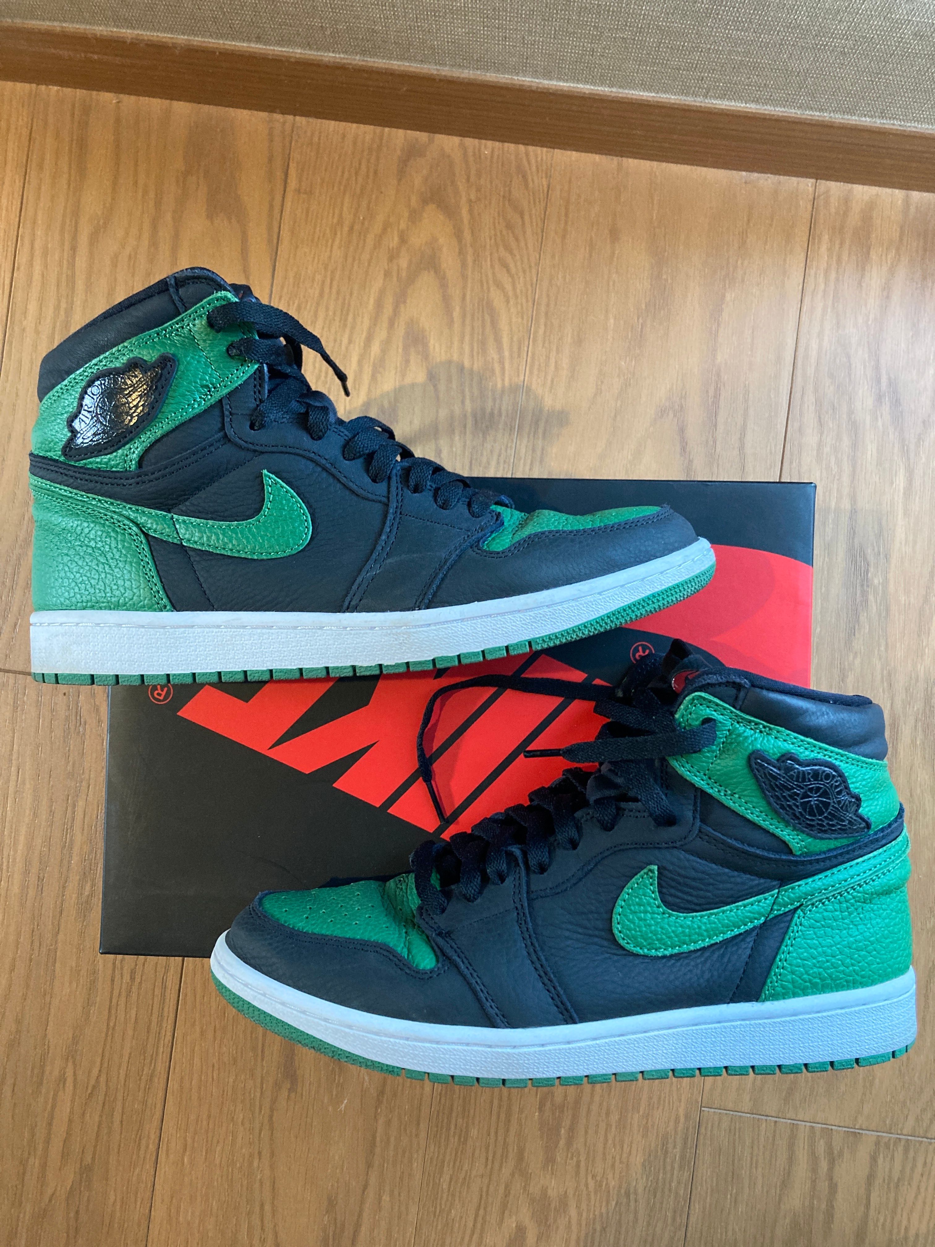 Nike Air Jordan 1 Retro High OG "Black/Pine Green" (2020)