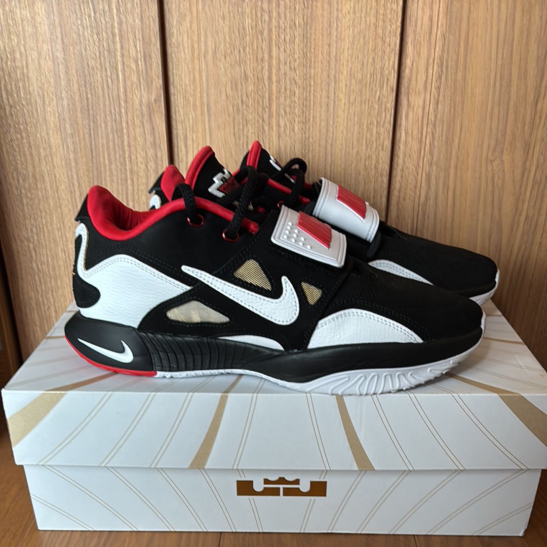 ナイキ レブロン21  "プライム93" (HQ3480-001/HQ3479-001)