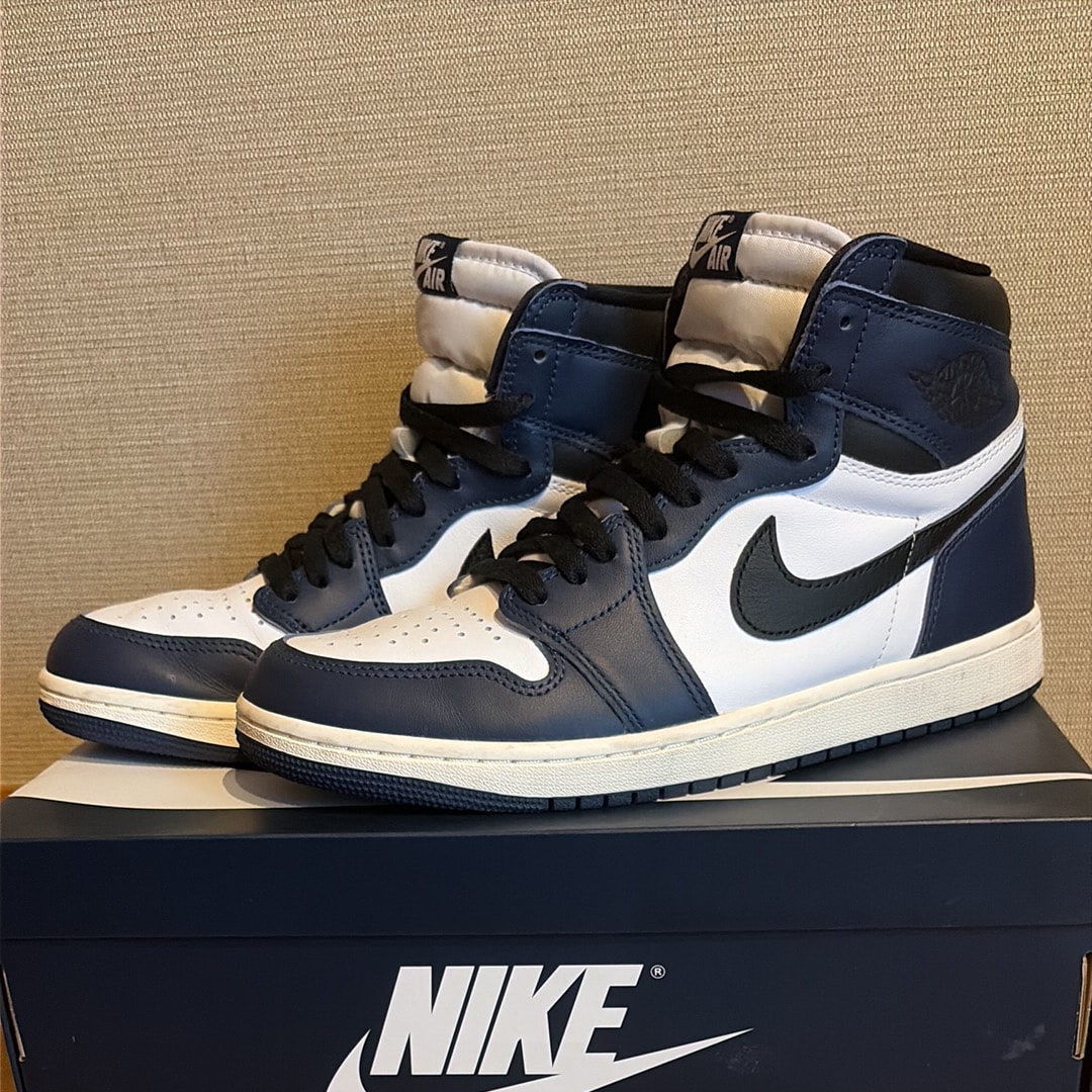 Nike Air Jordan 1 Retro High OG "Midnight Navy"