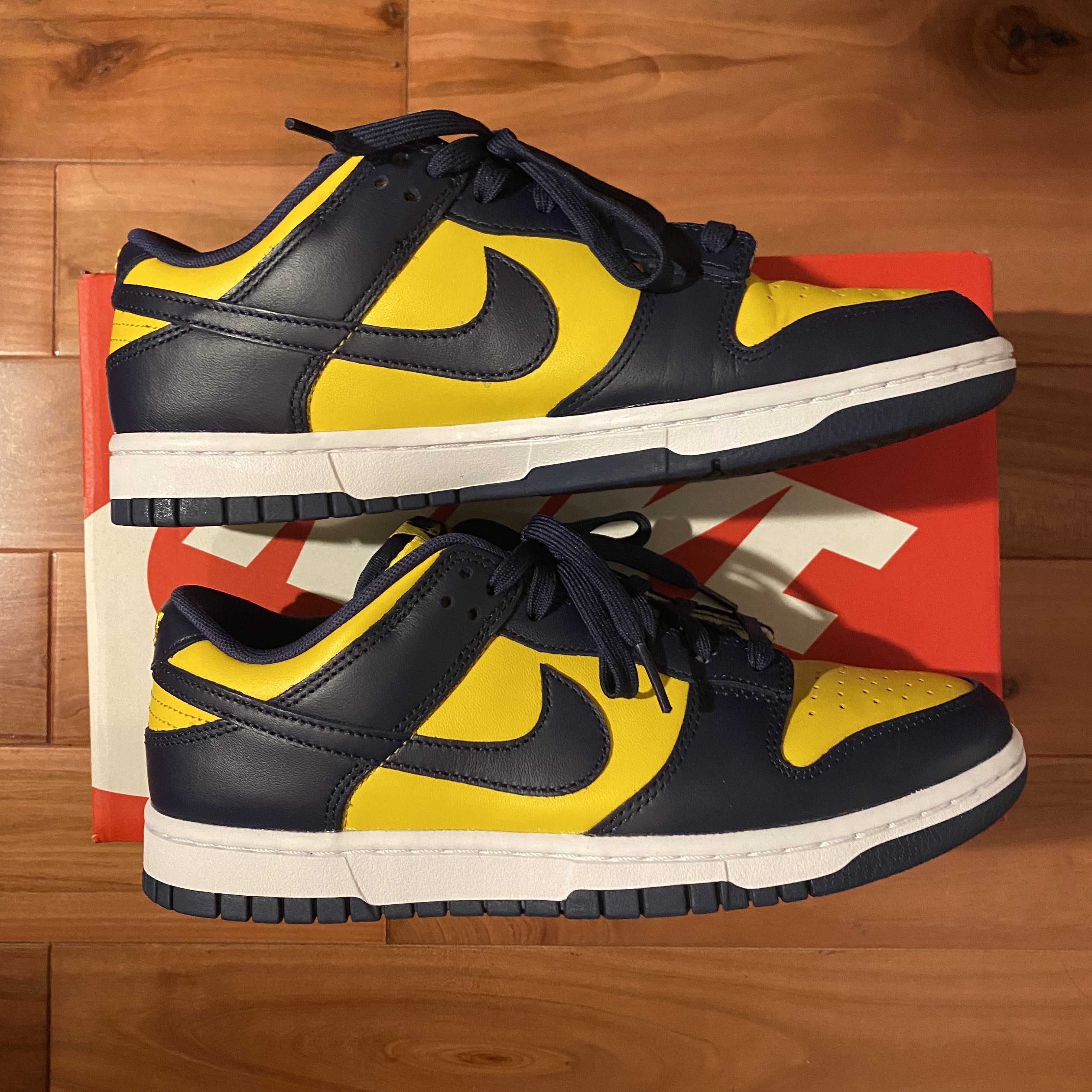 Nike Dunk Low "Michigan"