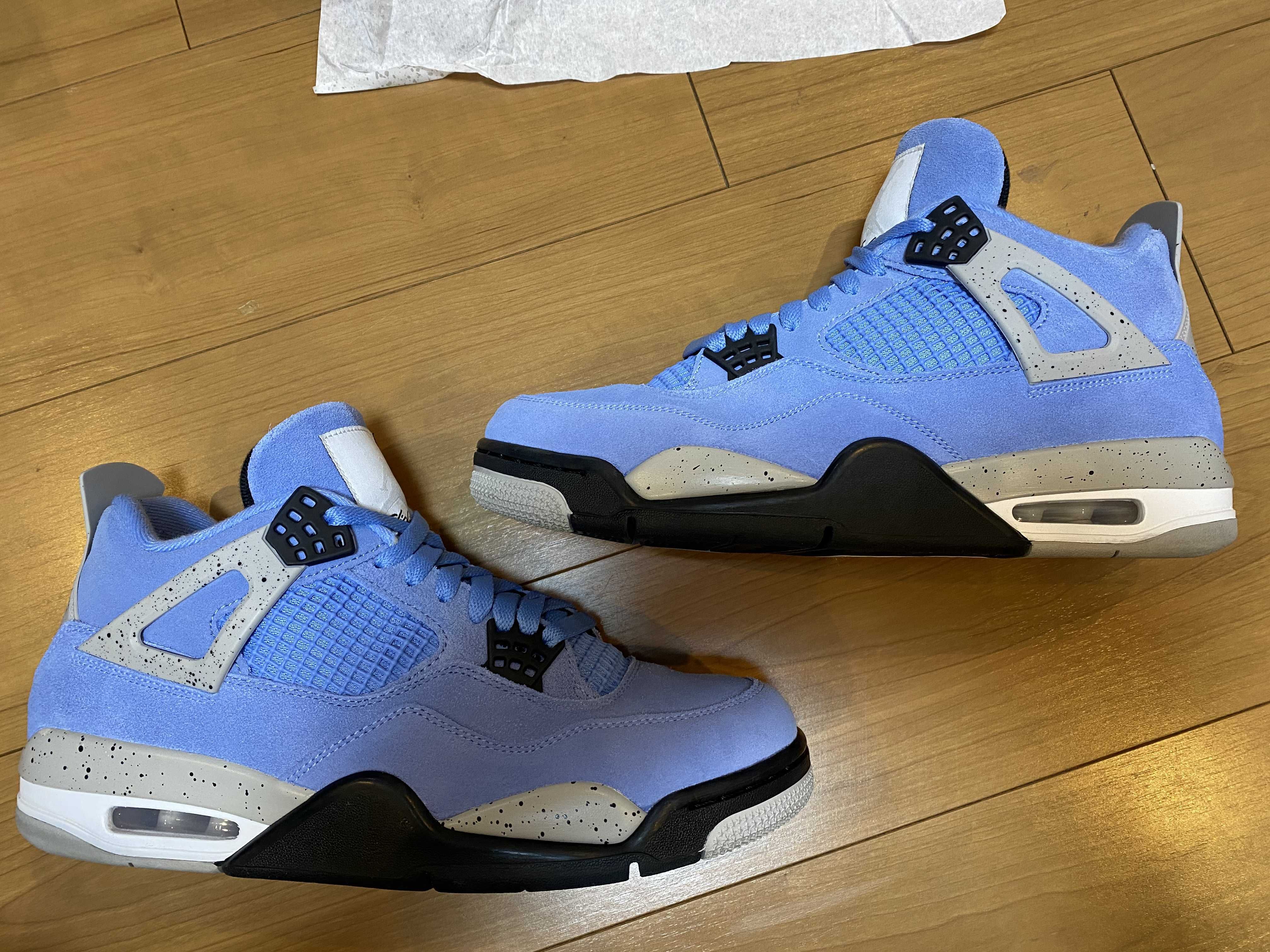 Nike Air Jordan 4 "University Blue"