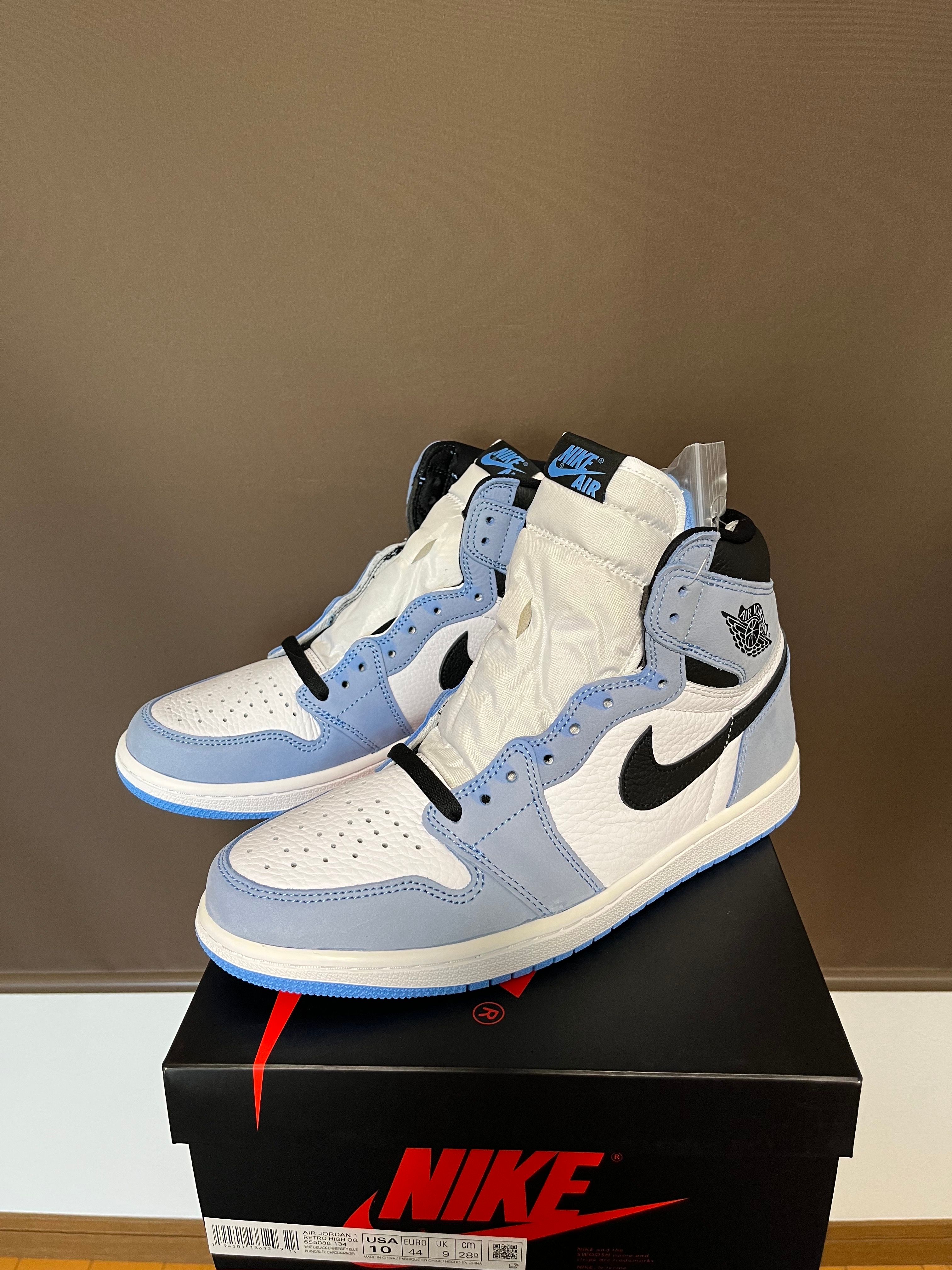 Nike Air Jordan 1 High OG "University Blue"