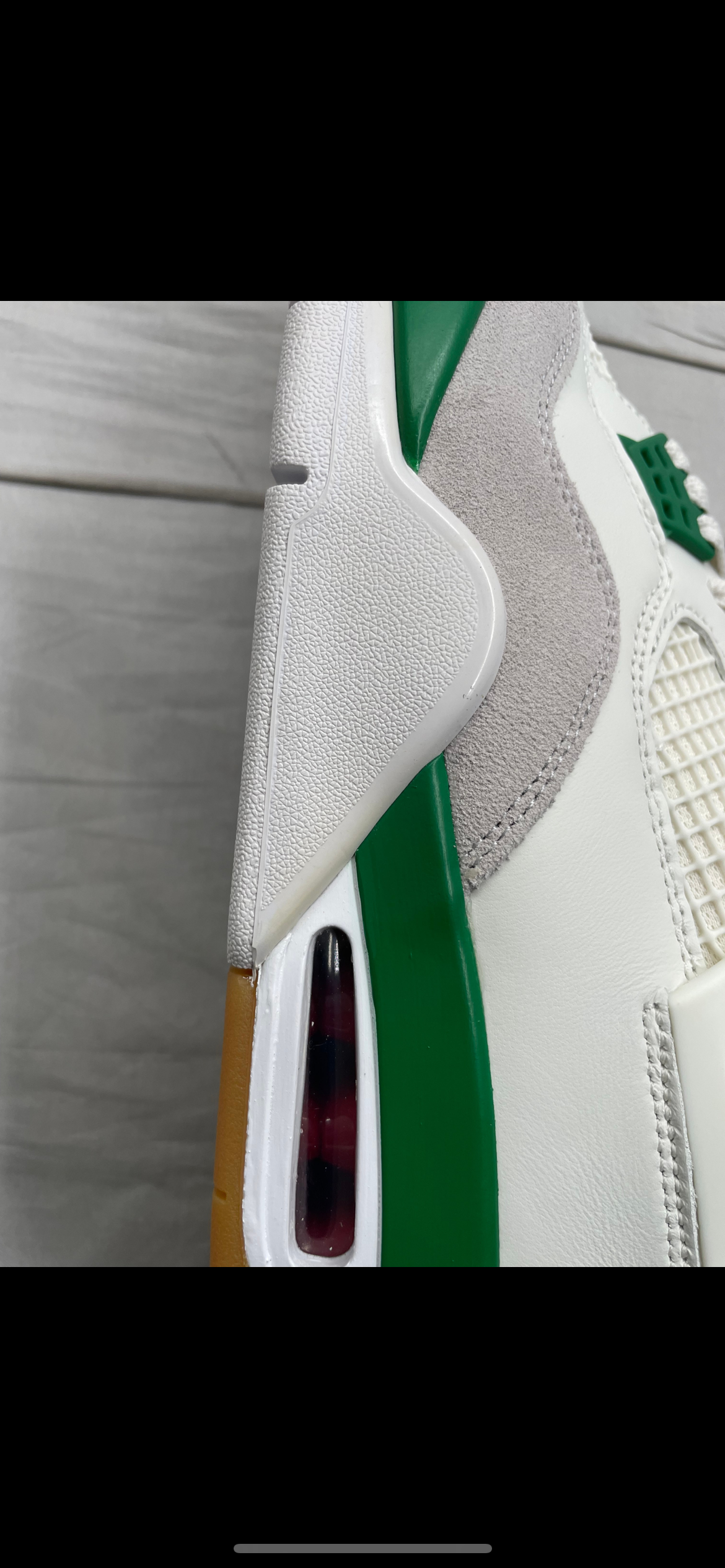 Nike SB × Air Jordan 4 Retro SP "Pine Green"