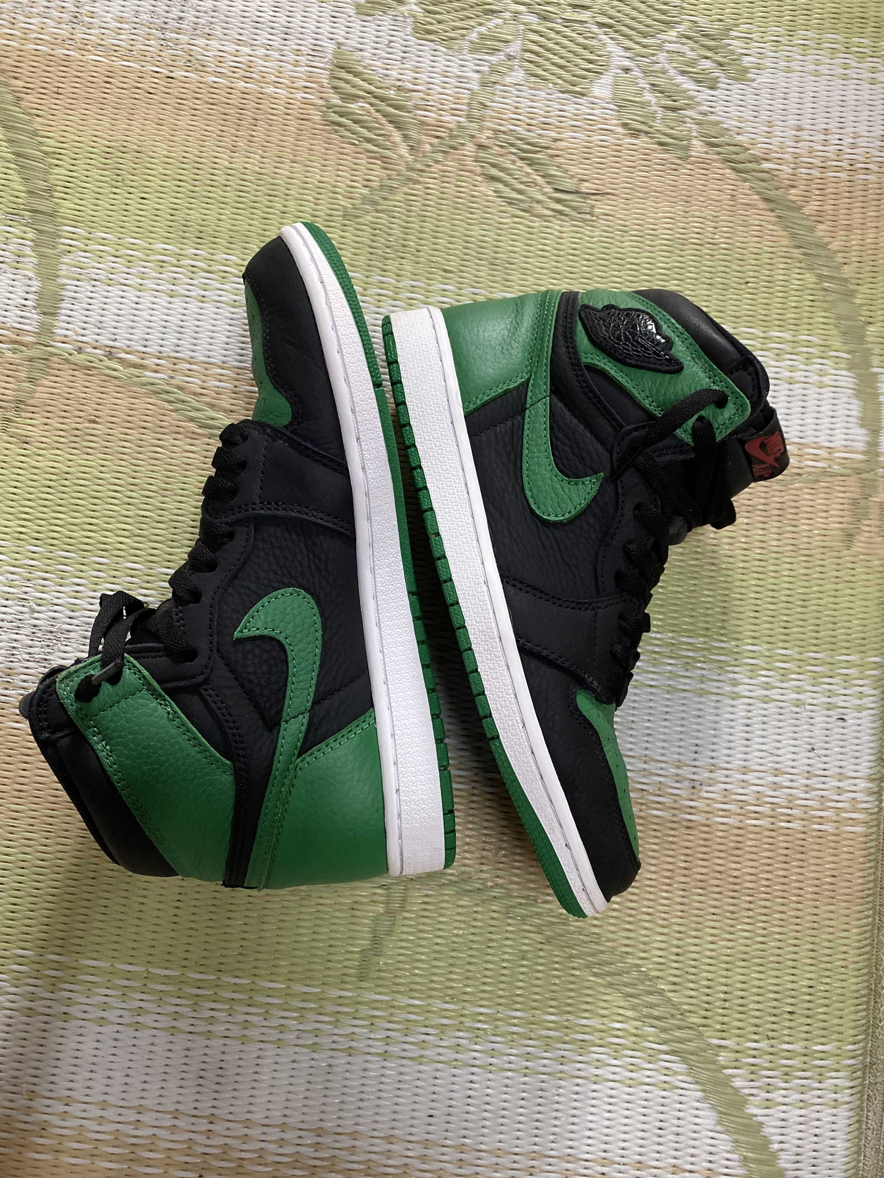 Nike Air Jordan 1 Retro High OG "Black/Pine Green" (2020)      