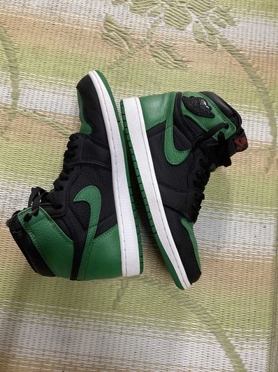 Nike Air Jordan 1 Retro High OG "Black/Pine Green" (2020)