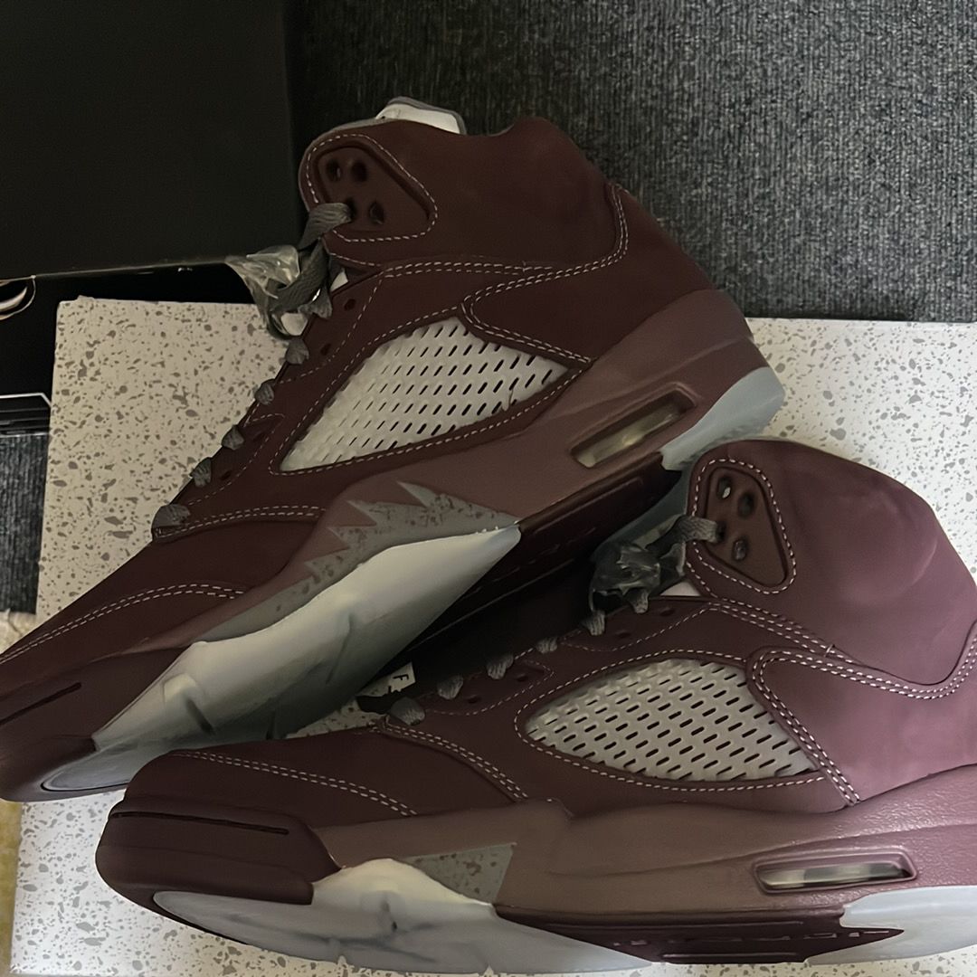 Nike Air Jordan 5 Retro SE "Burgundy"