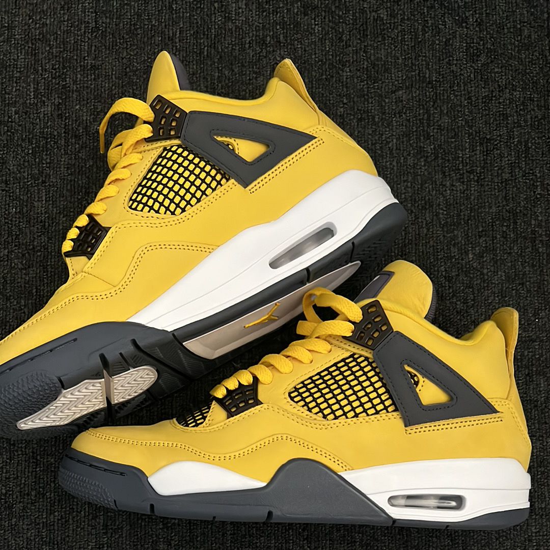 Nike Air Jordan 4 "Tour Yellow"
