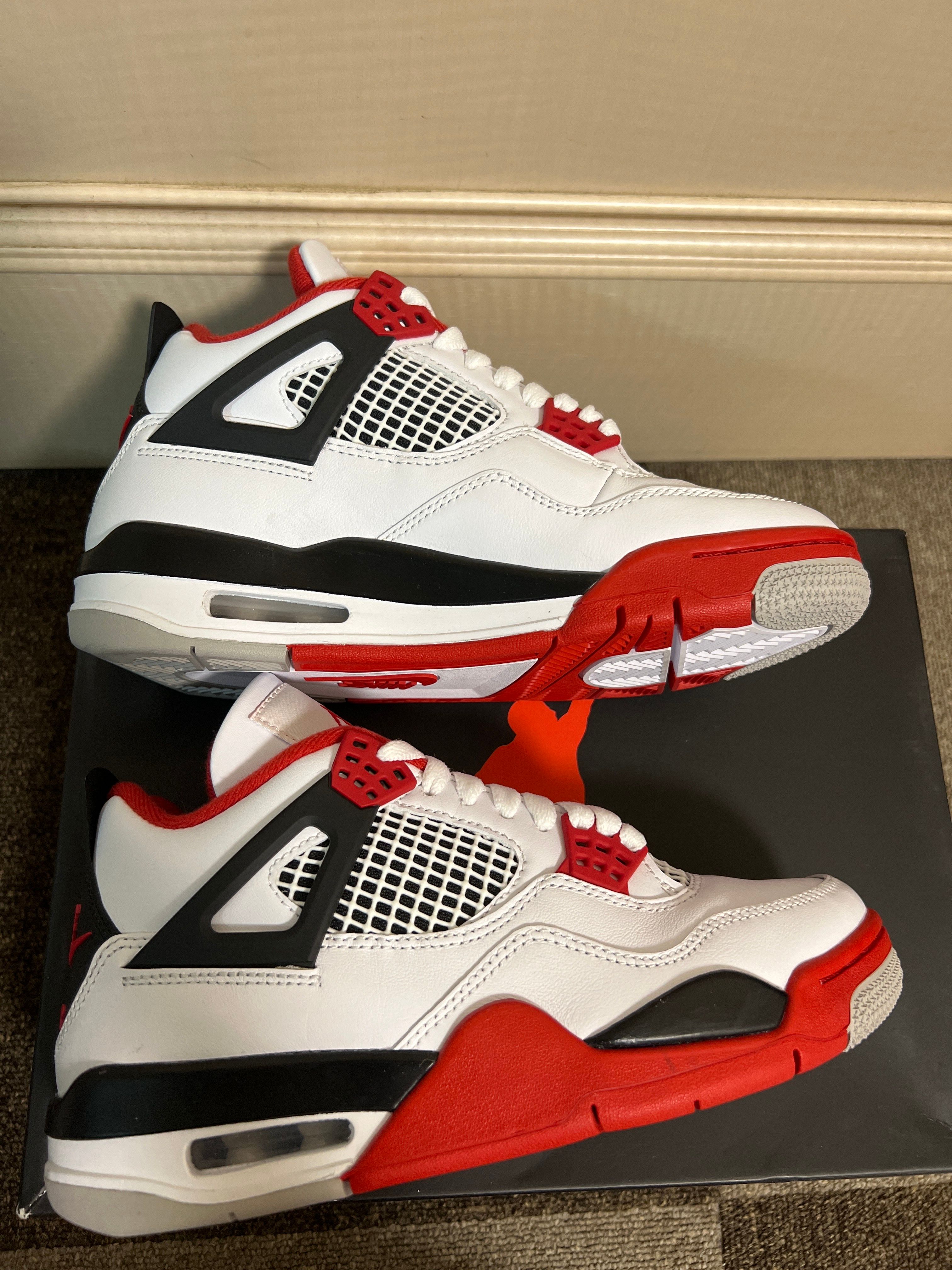 Nike Air Jordan 4 Retro OG "Fire Red" (2020)