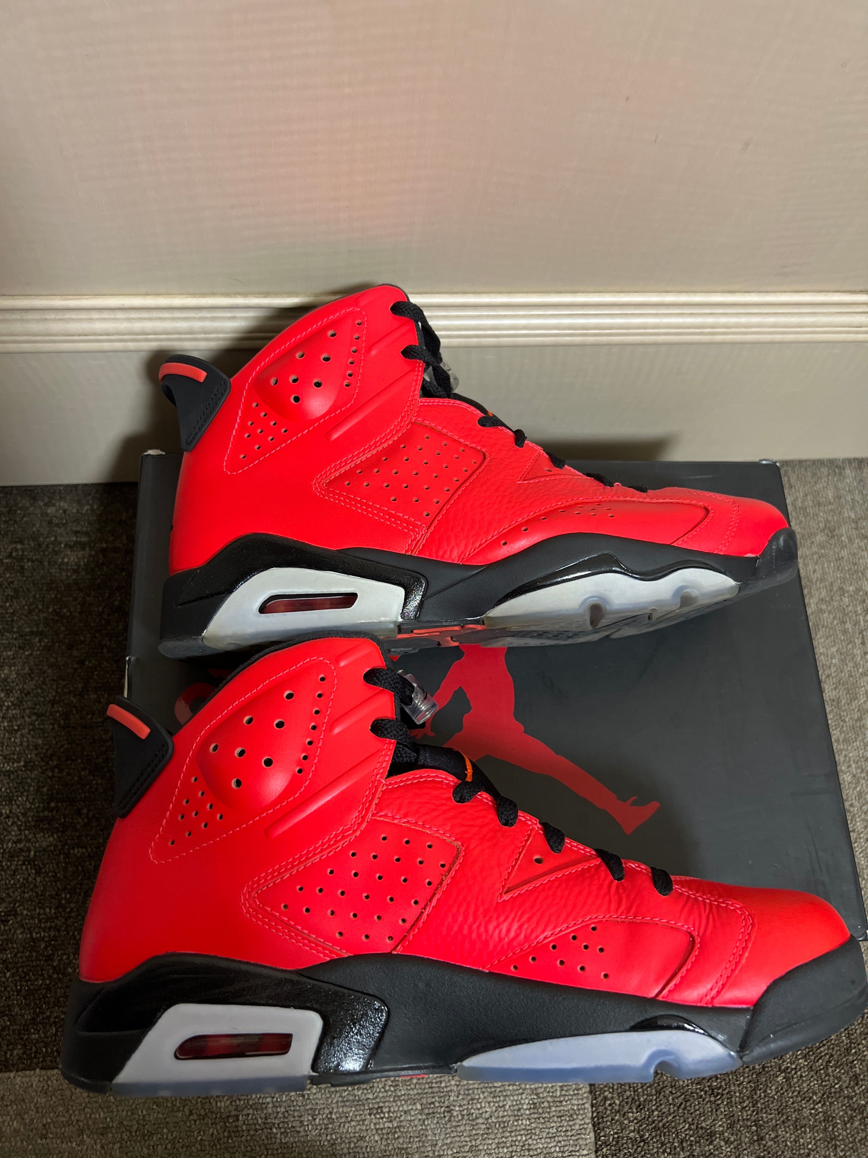 NIKE AIR JORDAN 6 RETRO INFRARED 23 (TORO)