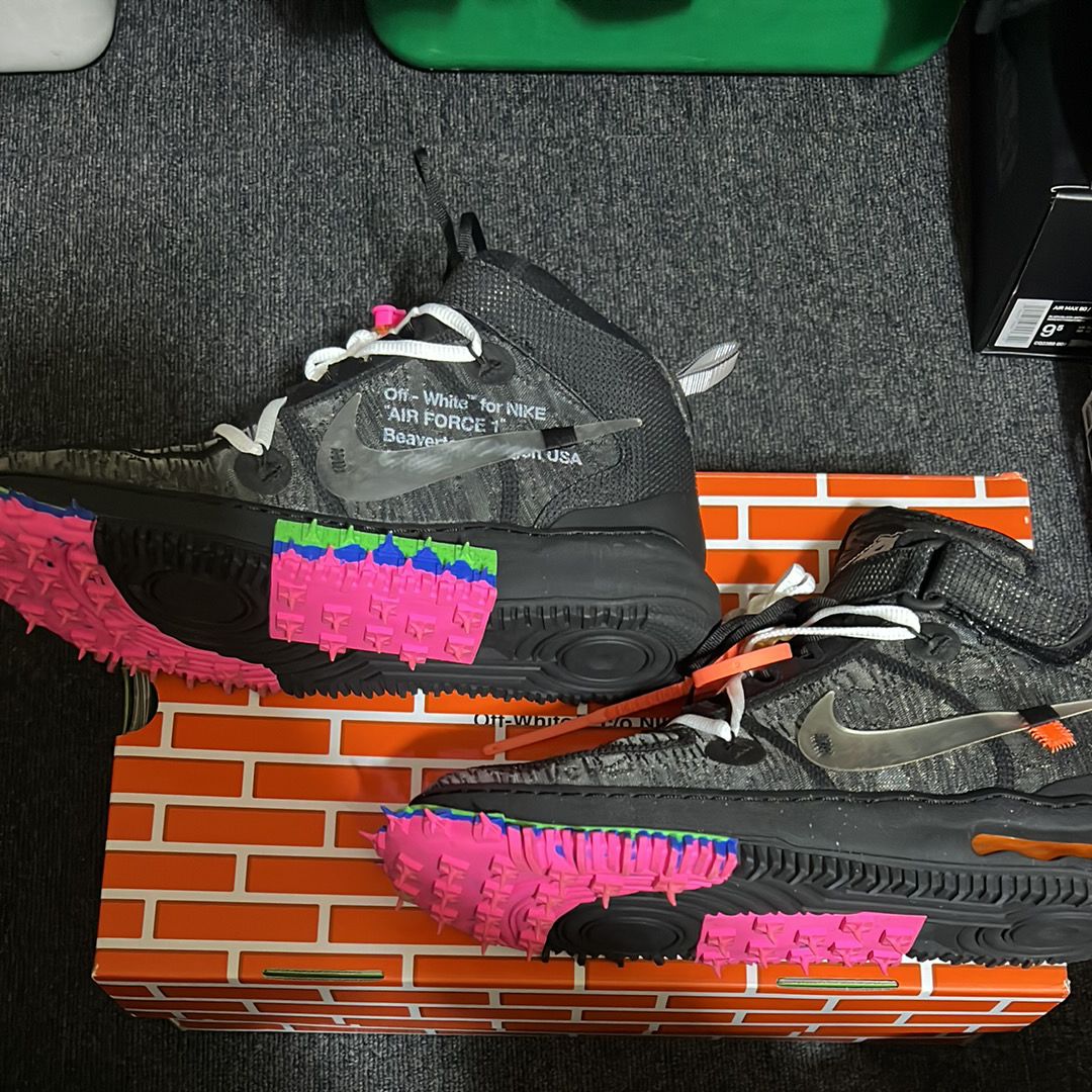 Off-White × Nike Air Force 1 Mid "Black"