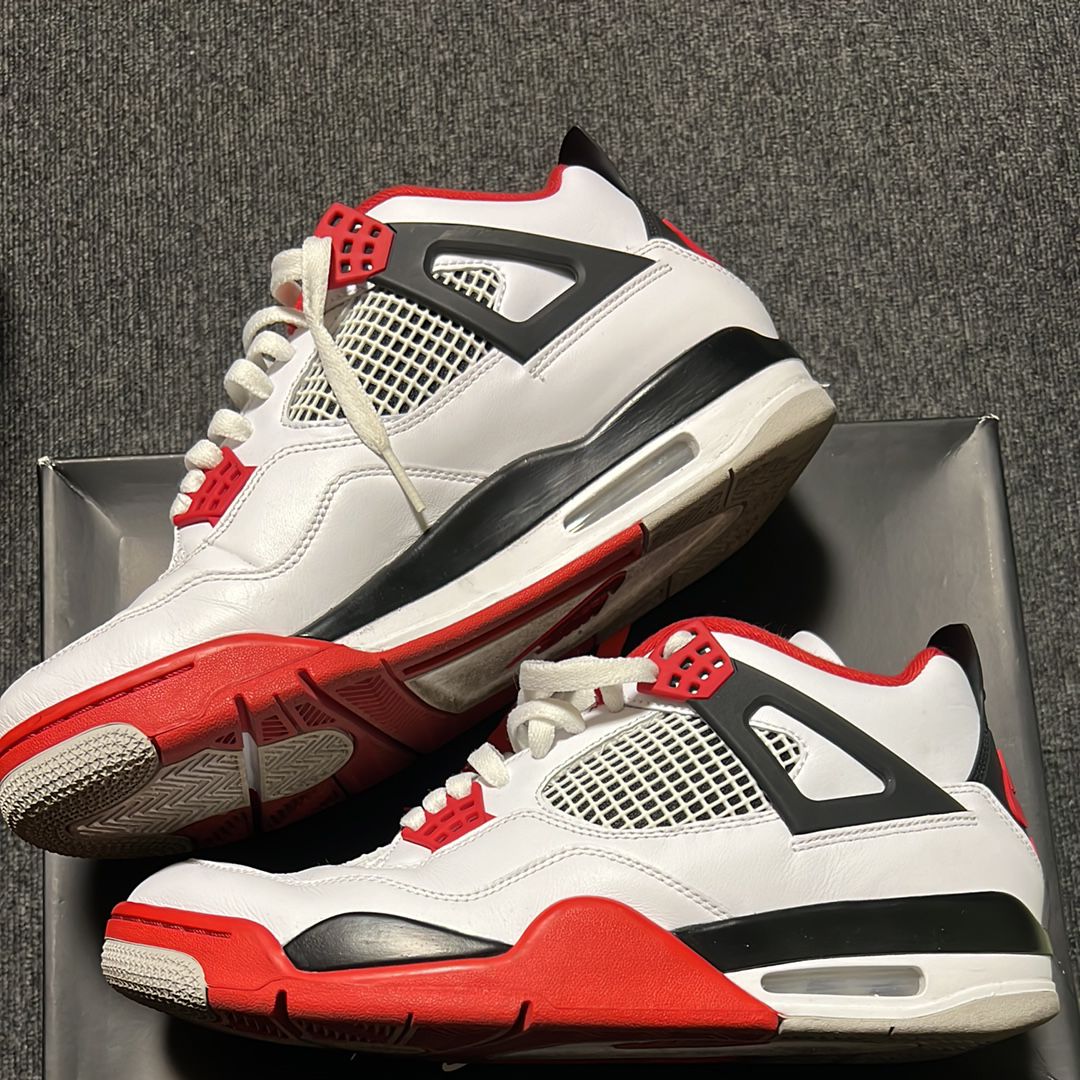 Nike Air Jordan 4 Retro OG "Fire Red" (2020)