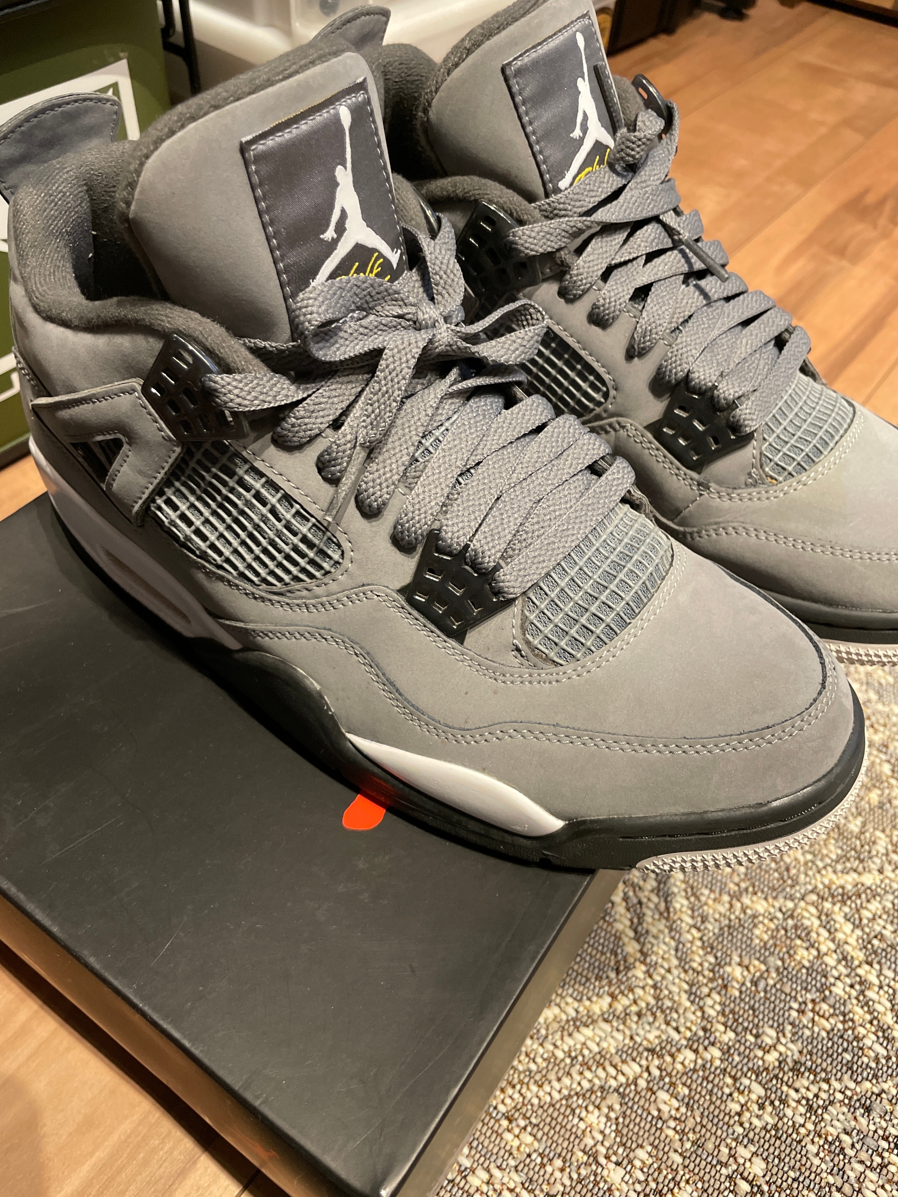 Nike Air Jordan 4 "Cool Grey"
