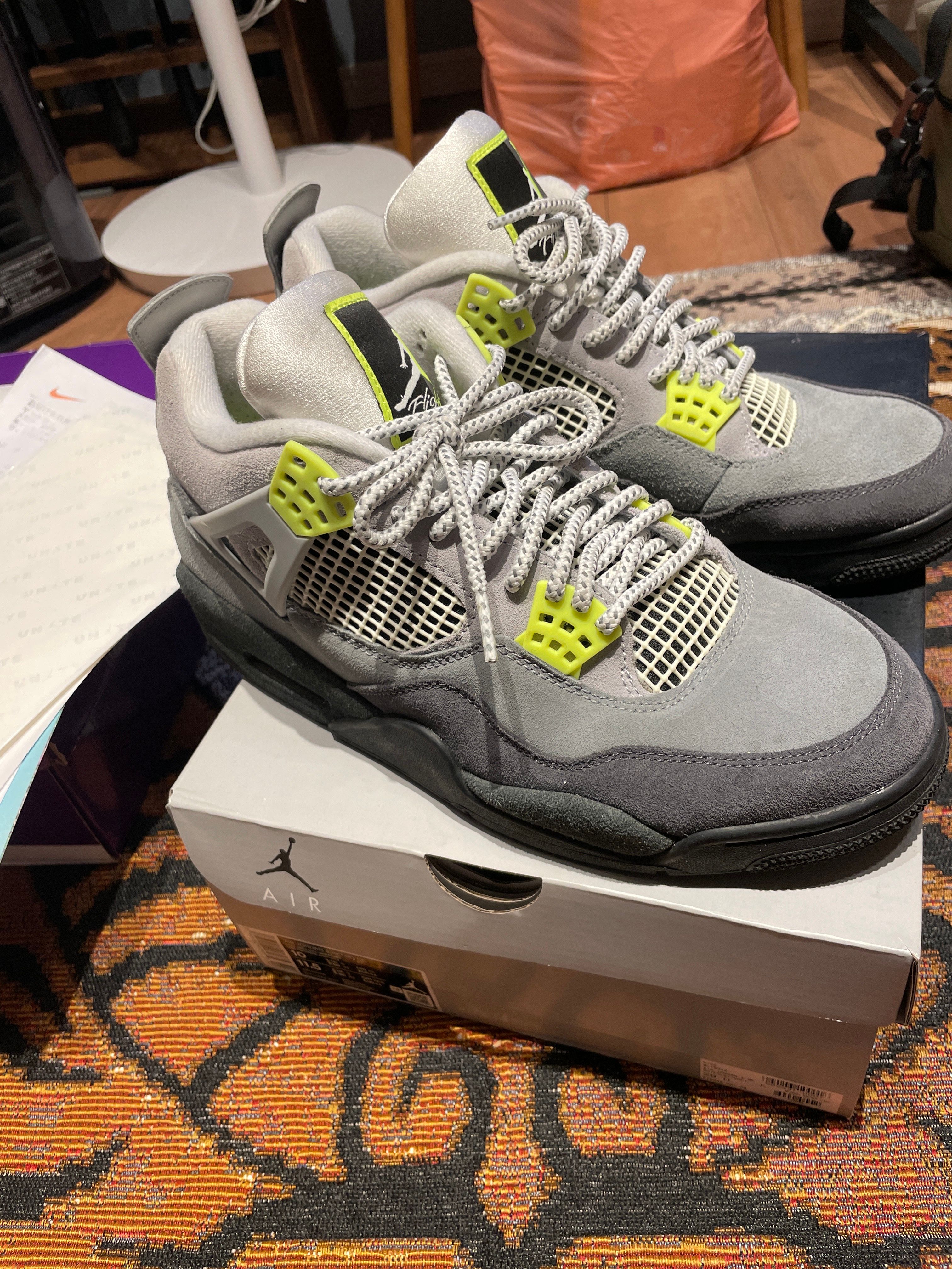 NIKE AIR JORDAN 4 RETRO LE "NEON"