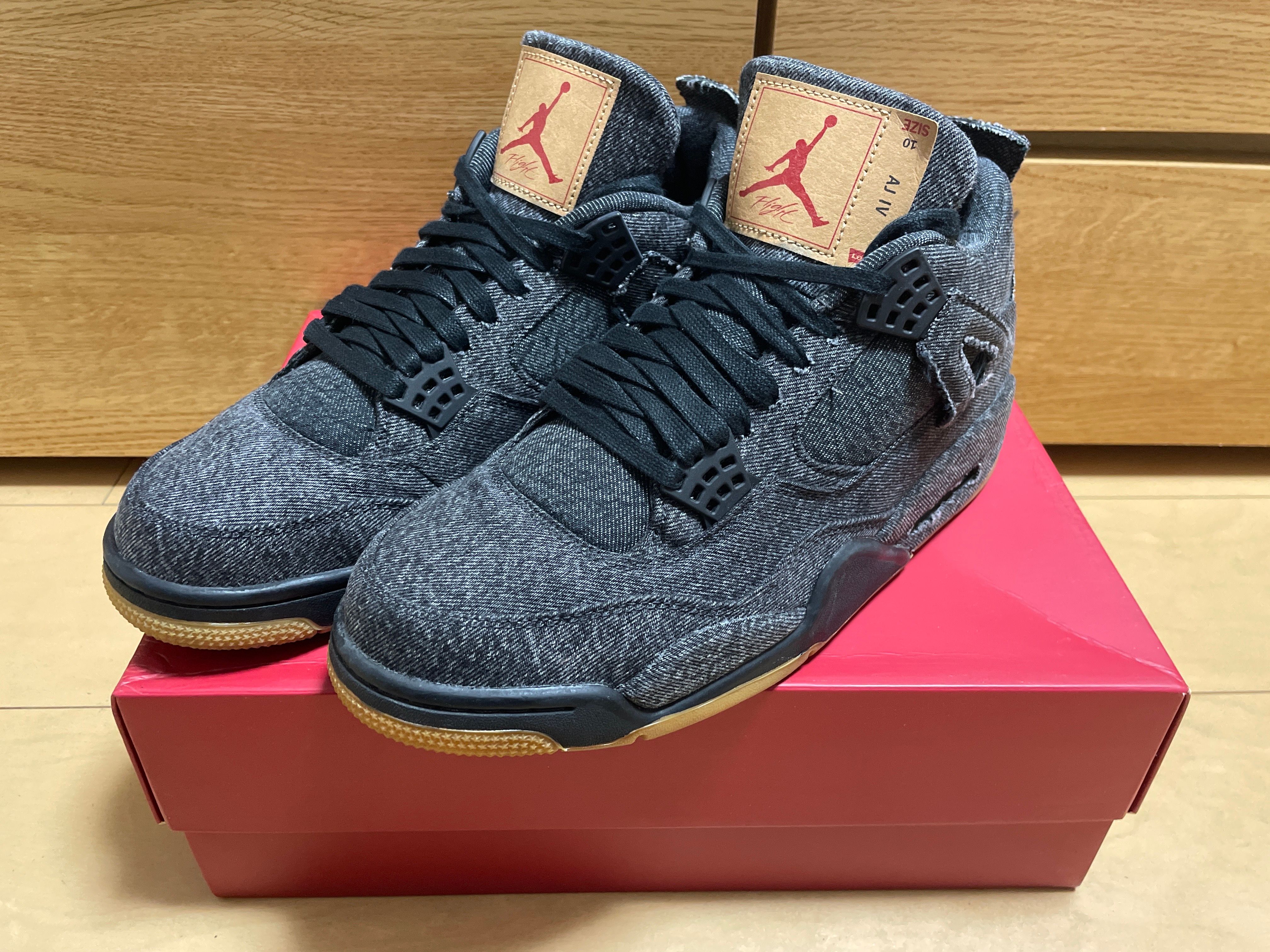 Nike × Levi's Air Jordan 4 "Black Denim" (Tag: ®)