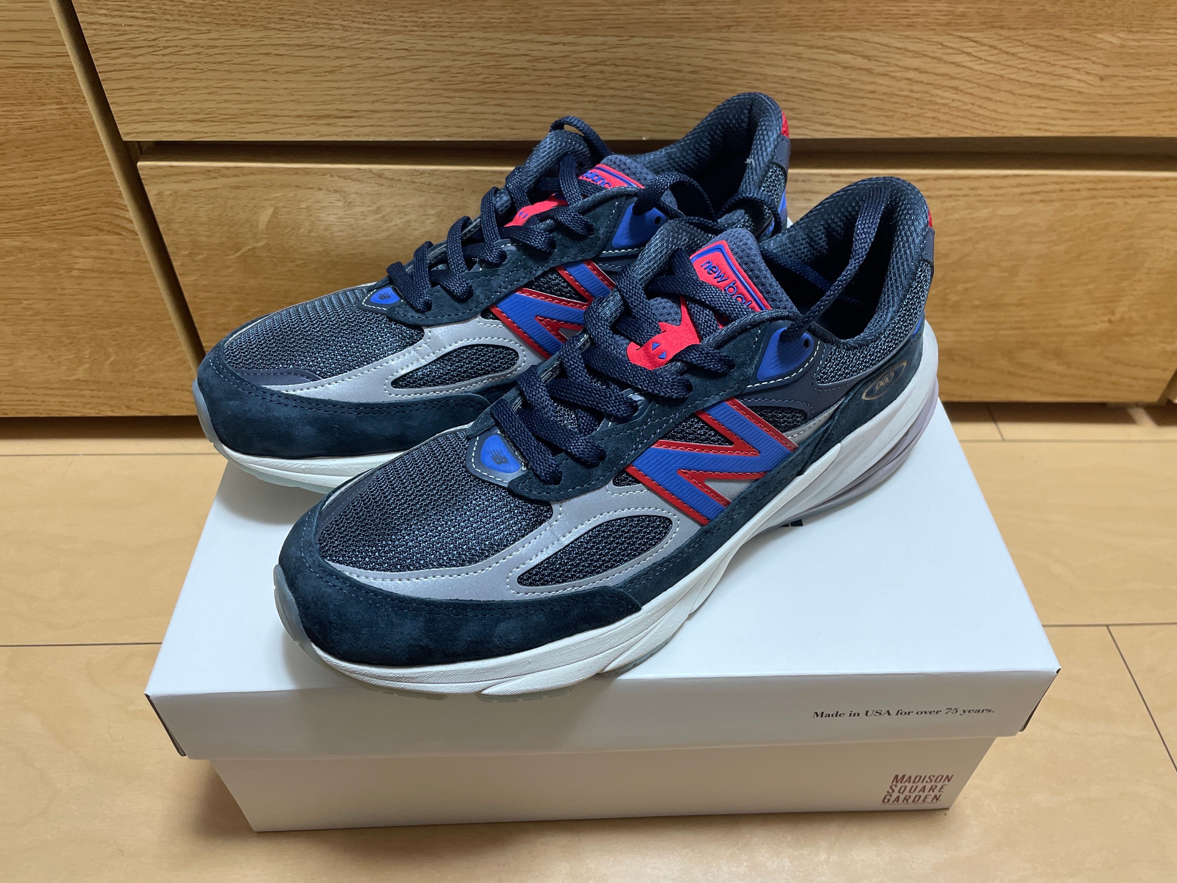 KITH × New Balance 990V6 Madison Square Garden "Navy"