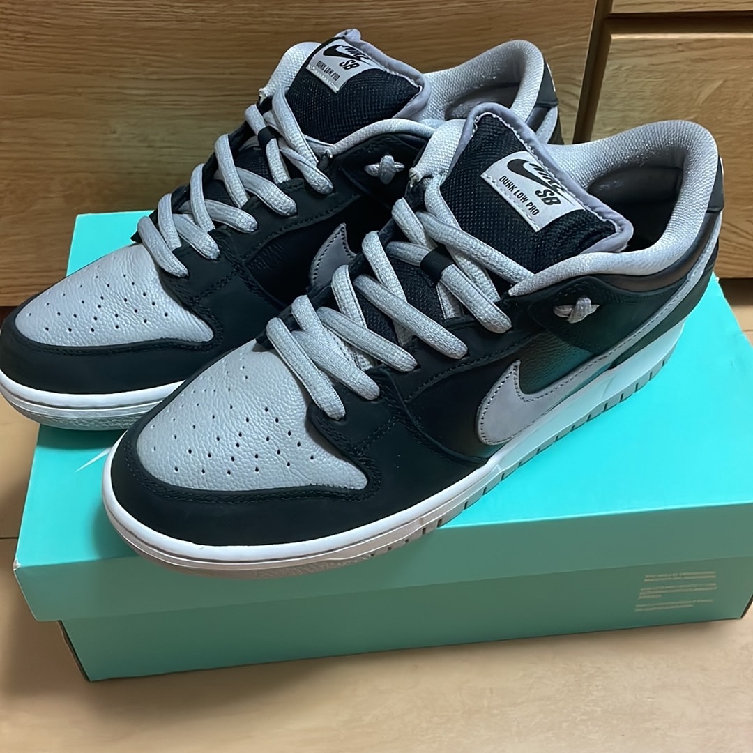 Nike SB Dunk Low "Shadow"