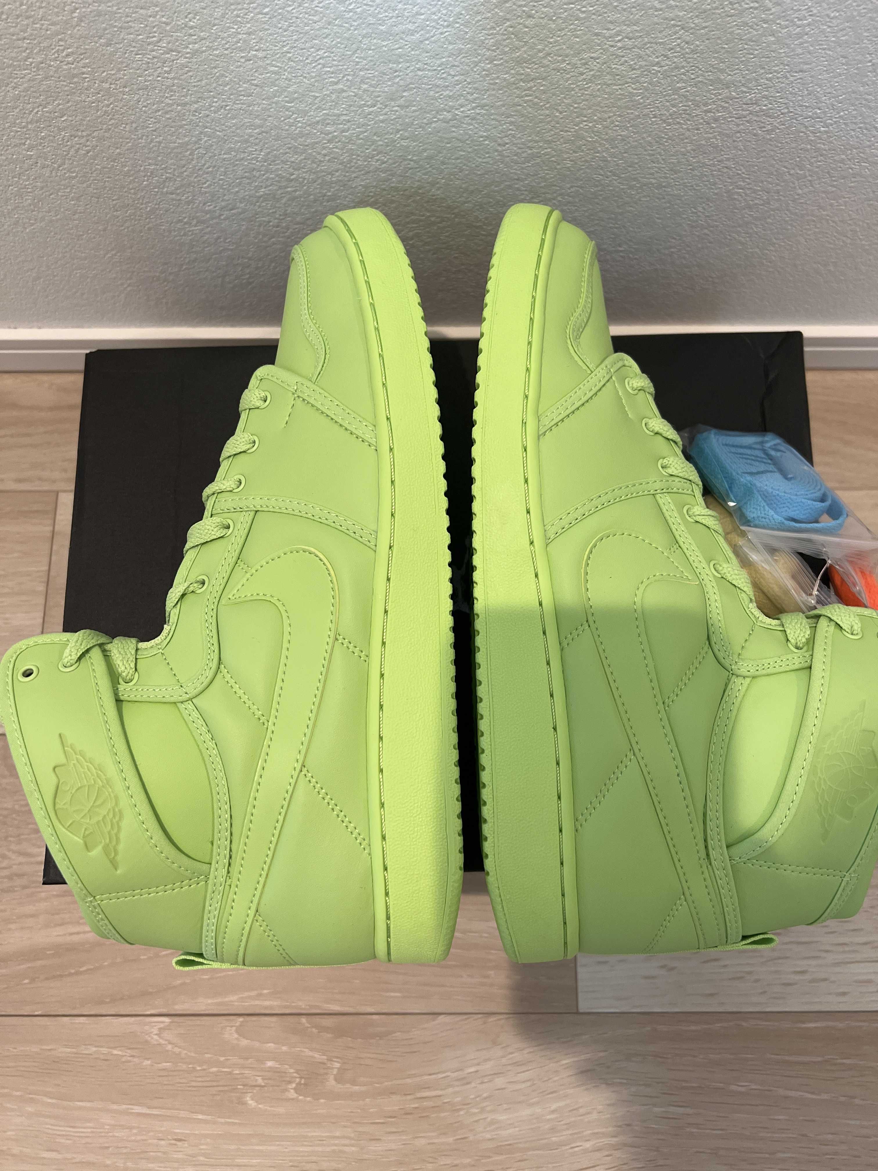 Billie Eilish × Nike Women's Air Jordan 1 High KO "Volt"