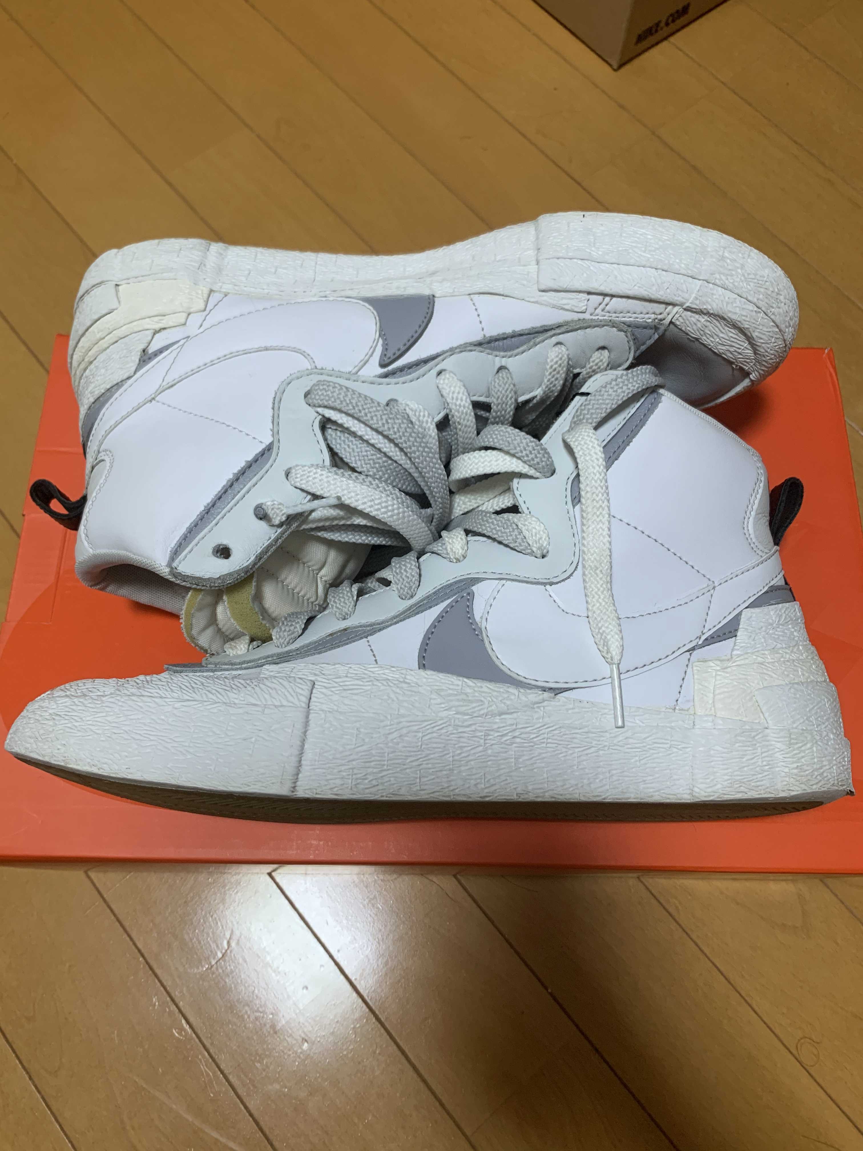 sacai × NIKE BLAZER MID "WHITE/WOLF GREY"