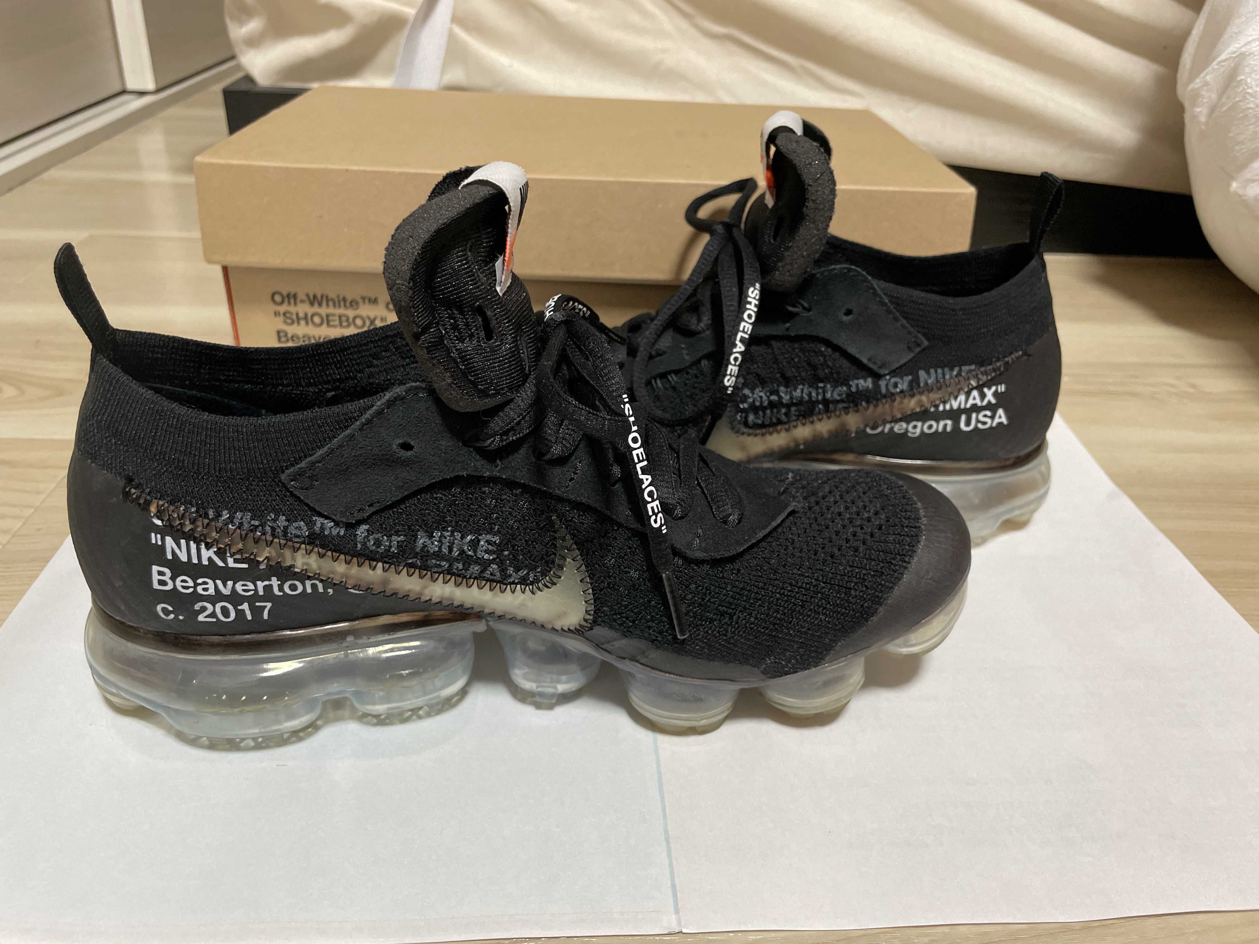 Off-White × Nike Air Vapormax "Black/Total Orange/Clear"