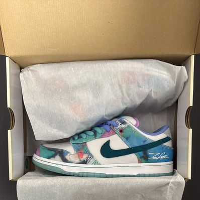 Futura × Nike SB Dunk Low "White and Geode Teal"