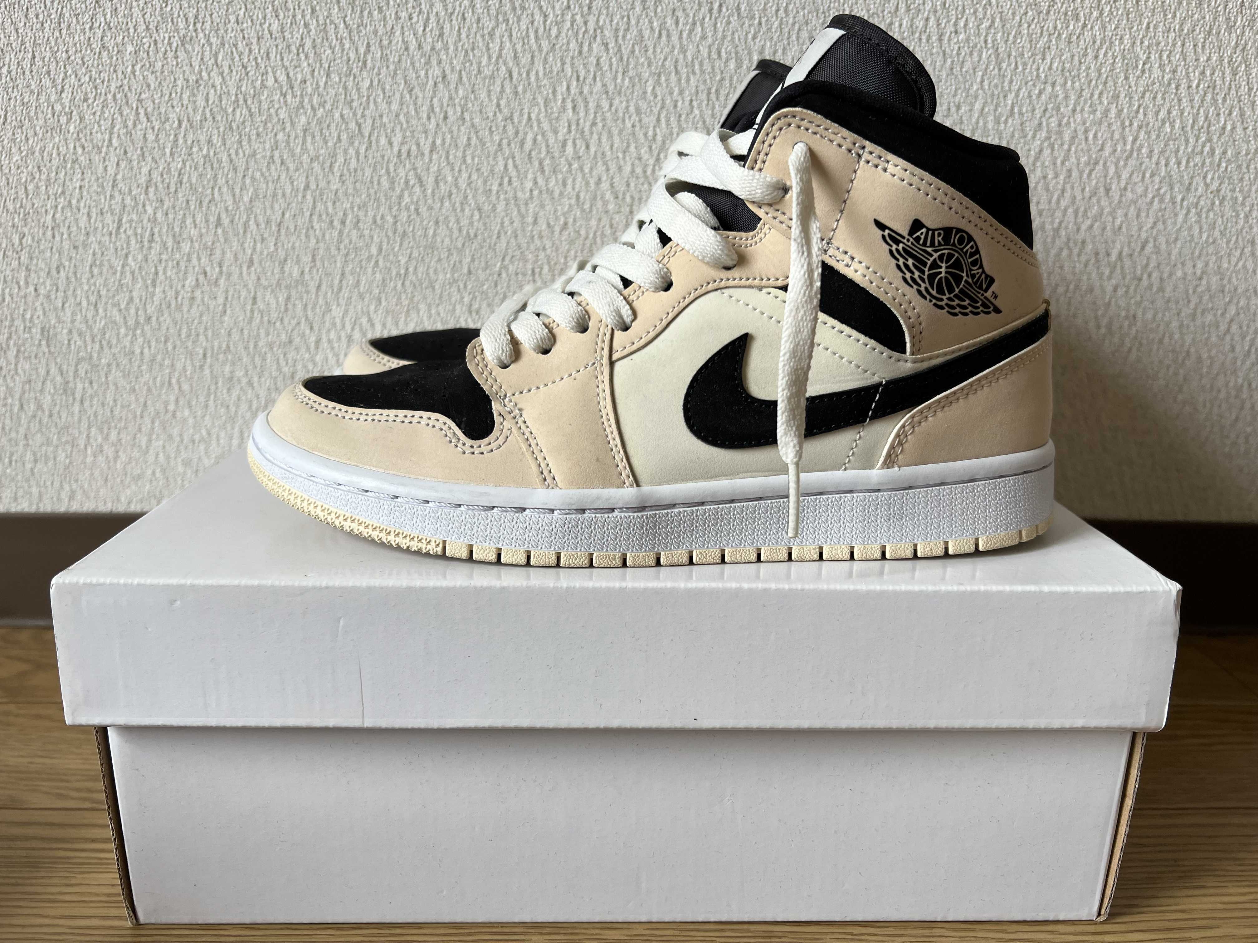 NIKE Women's AIR JORDAN 1 MID "GUAVA ICE"